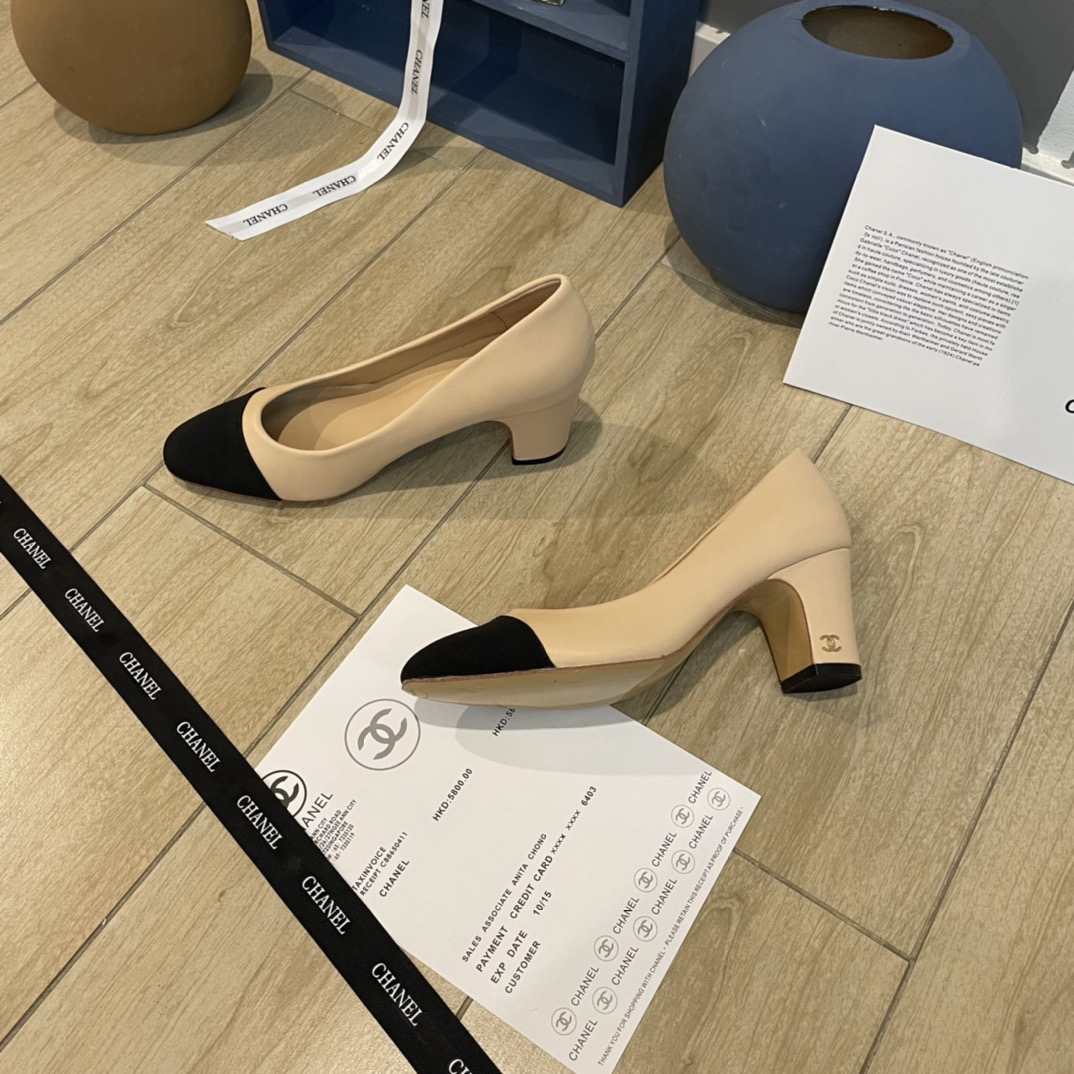 Women Top Quality C*hanel shoes