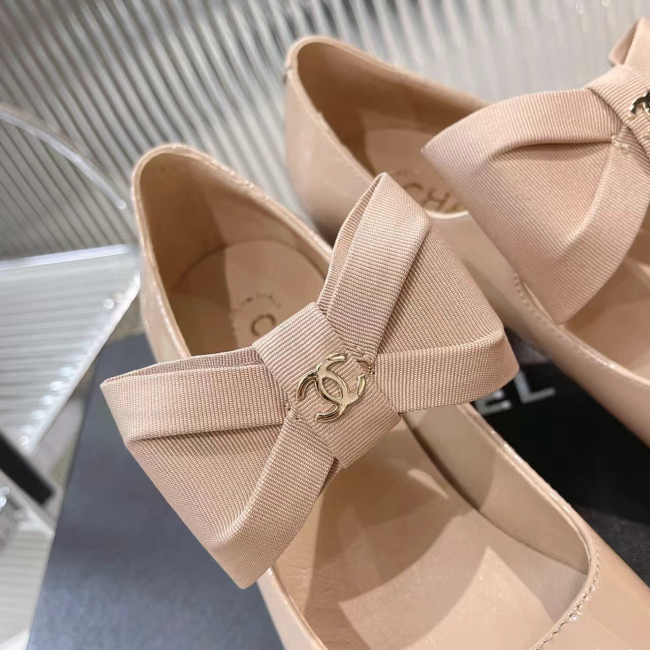 Women Top Quality C*hanel shoes