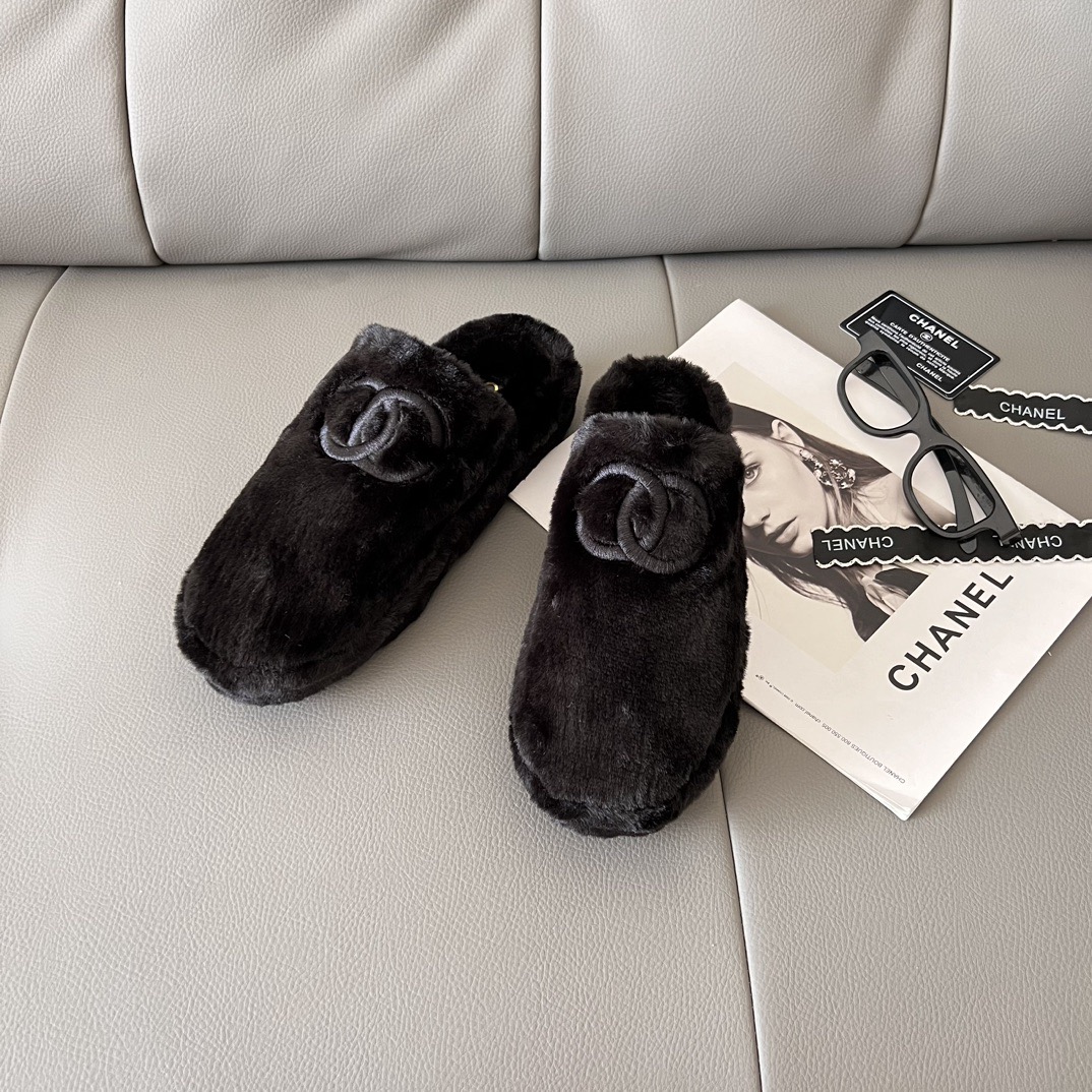 Women Top Quality C*hanel shoes