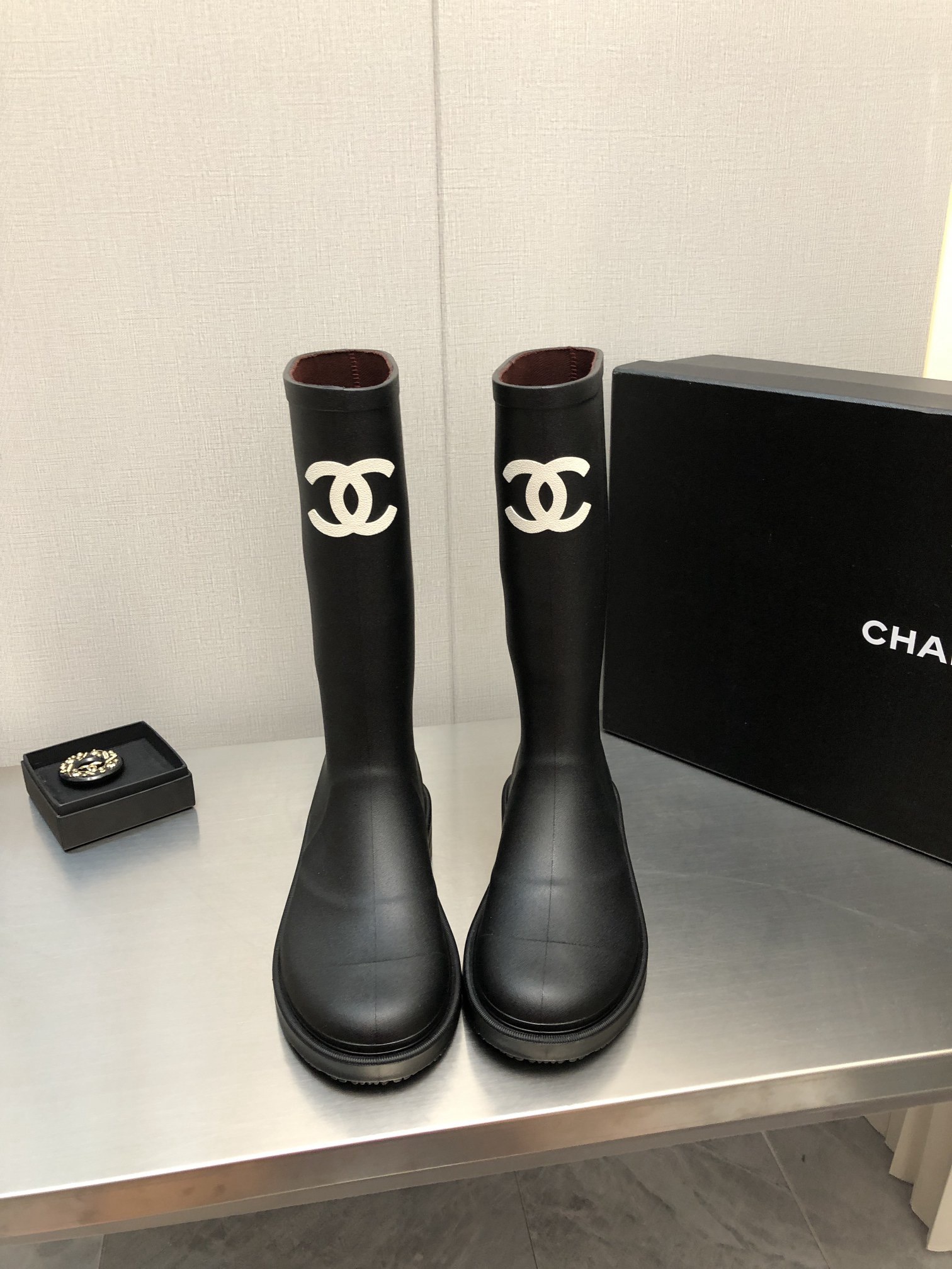 Women Top Quality C*hanel shoes