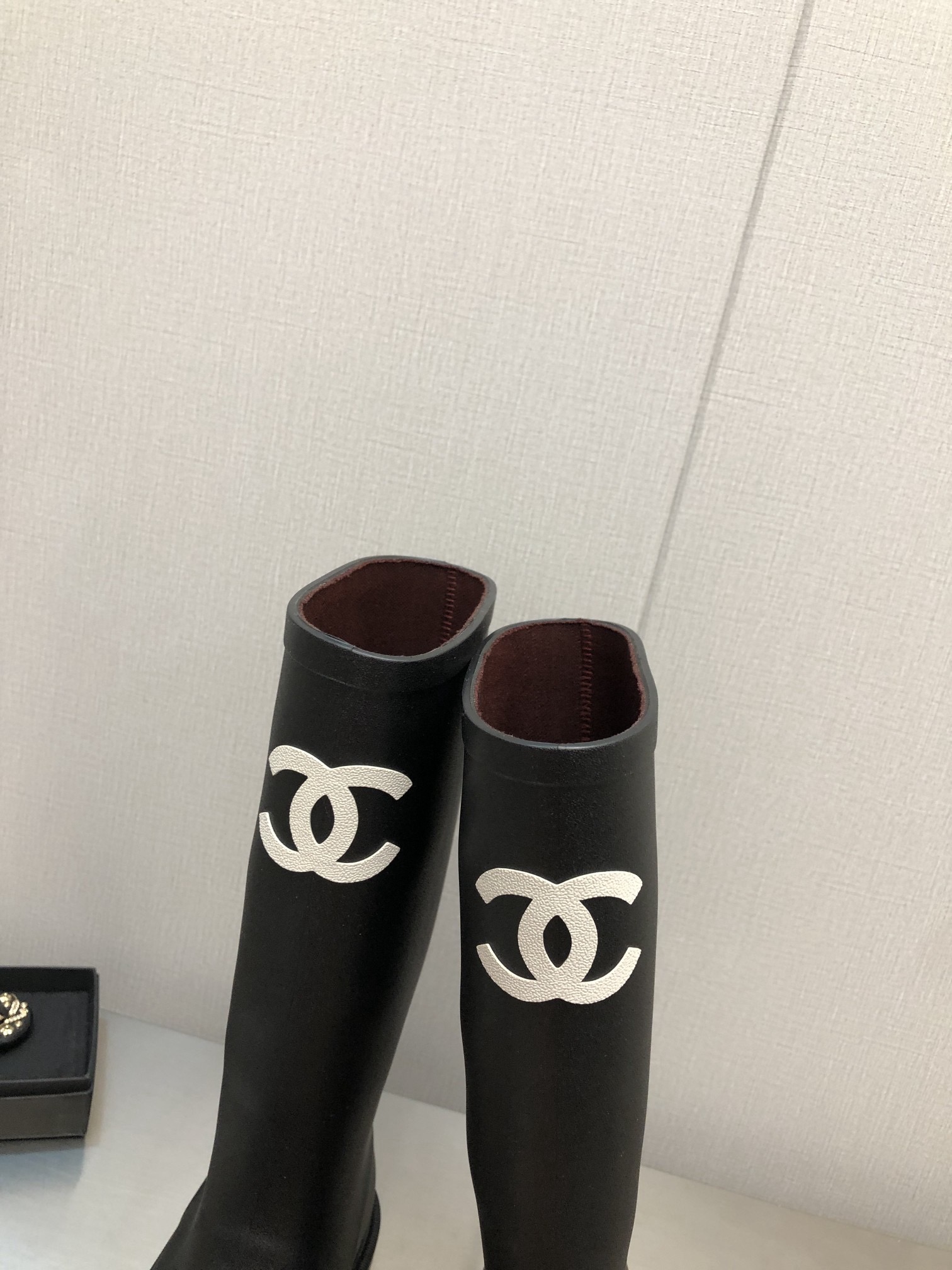 Women Top Quality C*hanel shoes