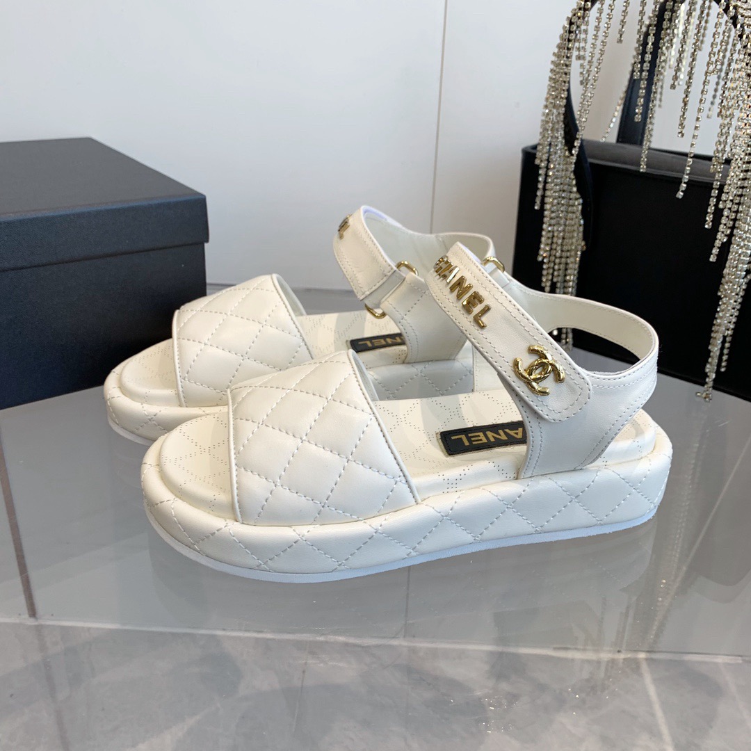 Women Top Quality C*hanel shoes