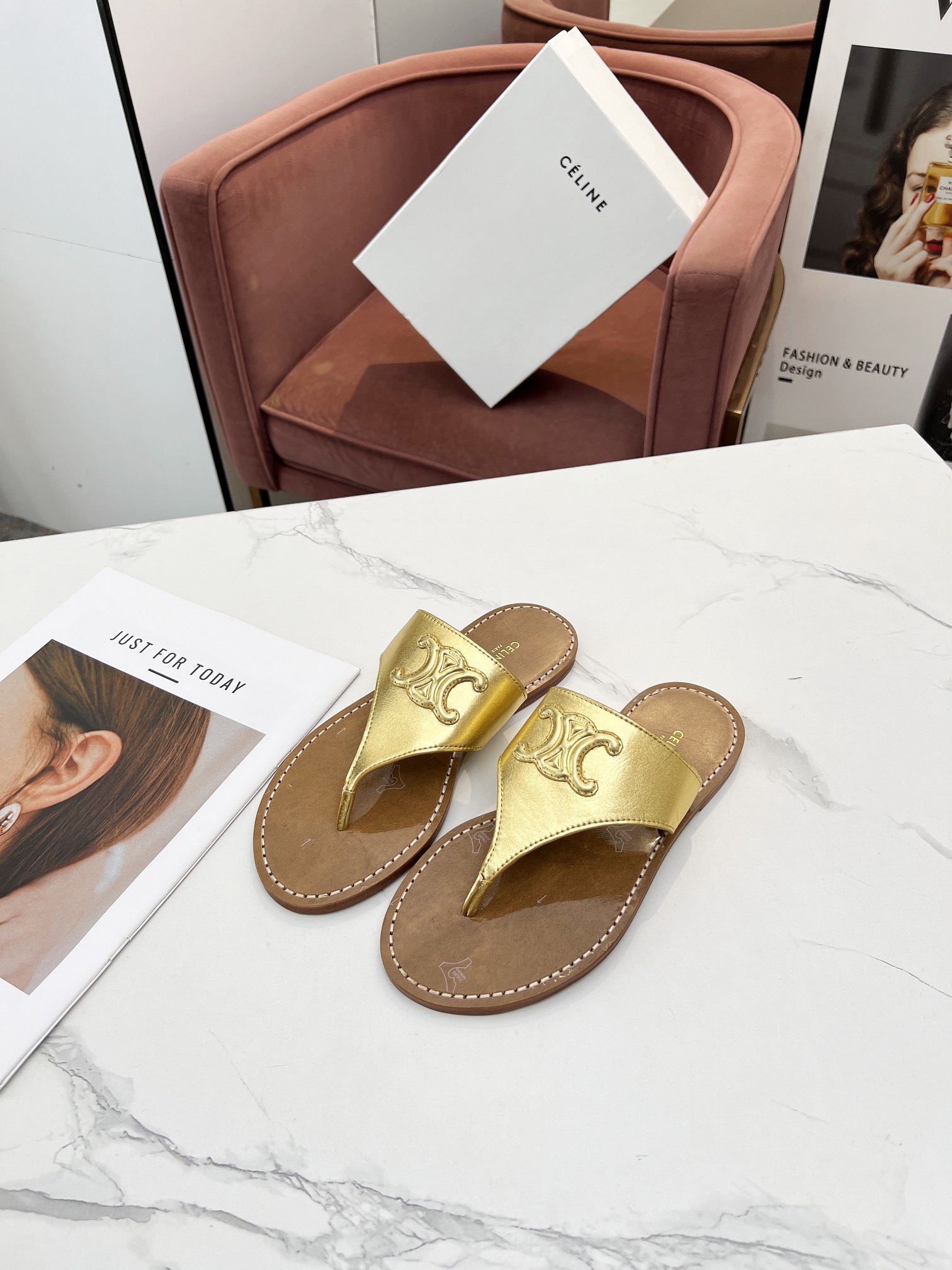 Women Top Quality C*eline shoes