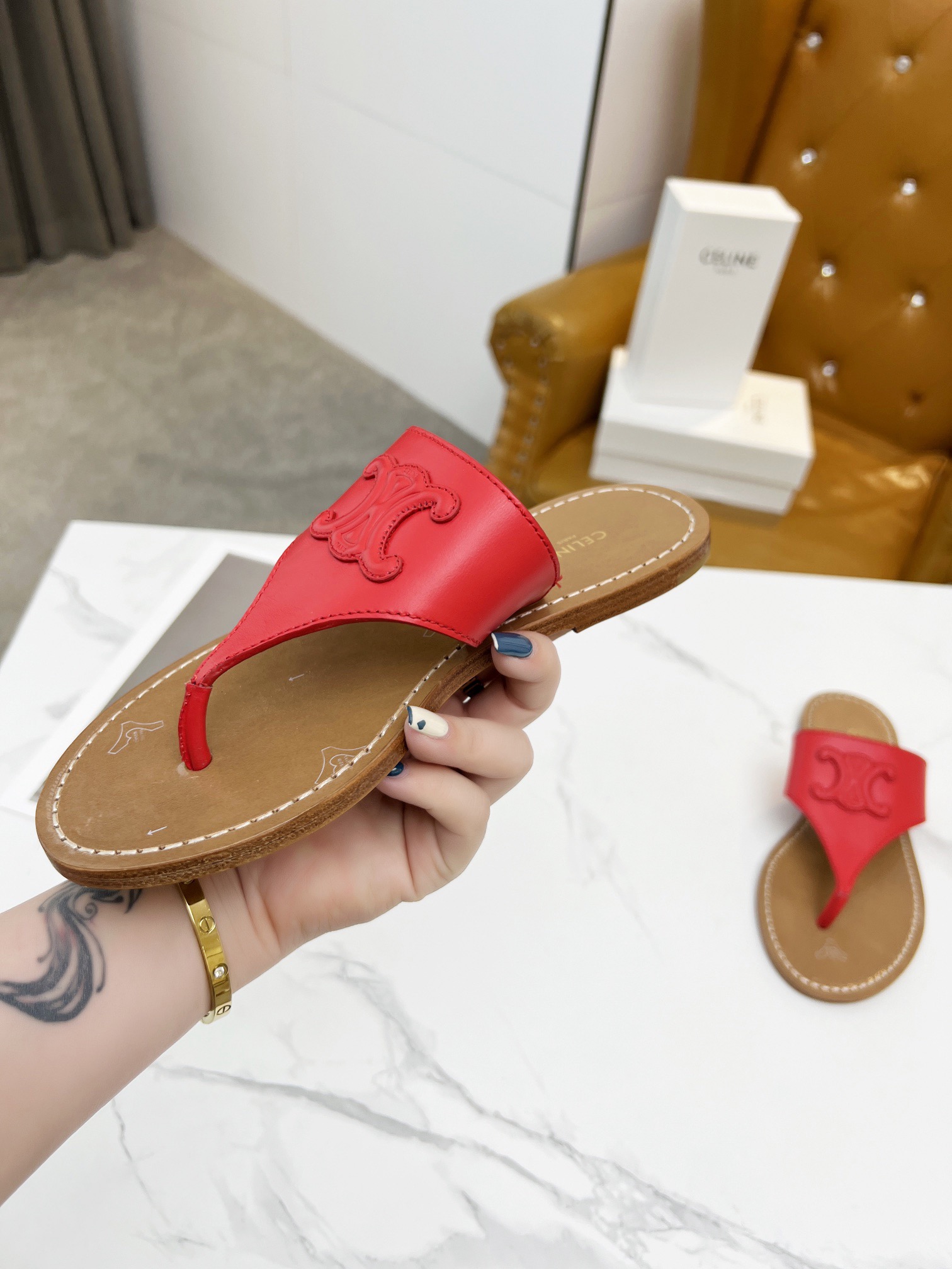 Women Top Quality C*eline shoes
