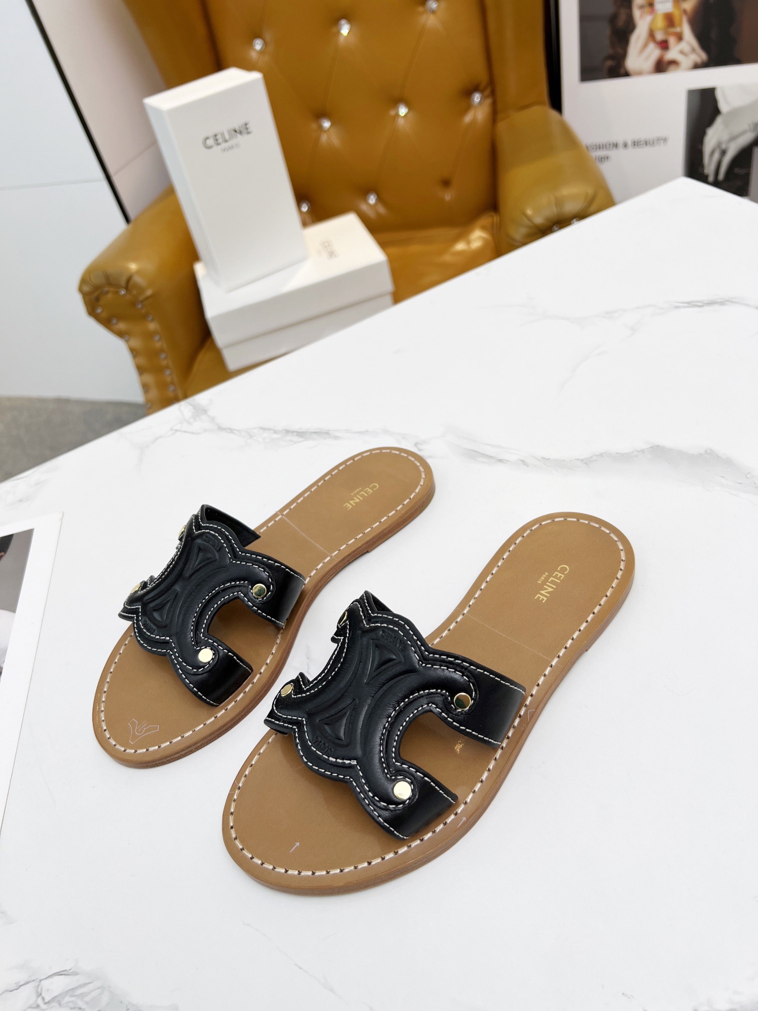Women Top Quality C*eline shoes