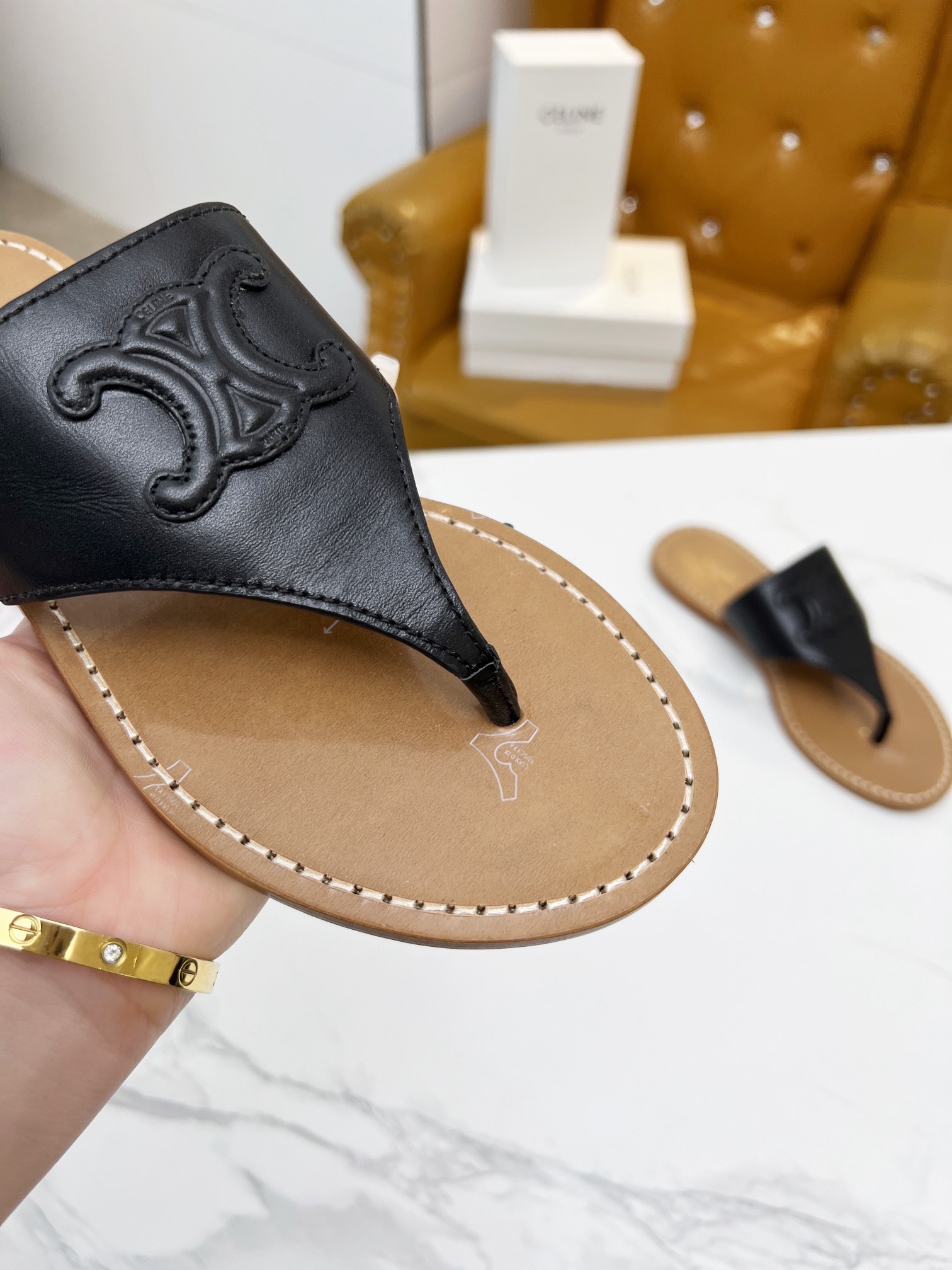 Women Top Quality C*eline shoes