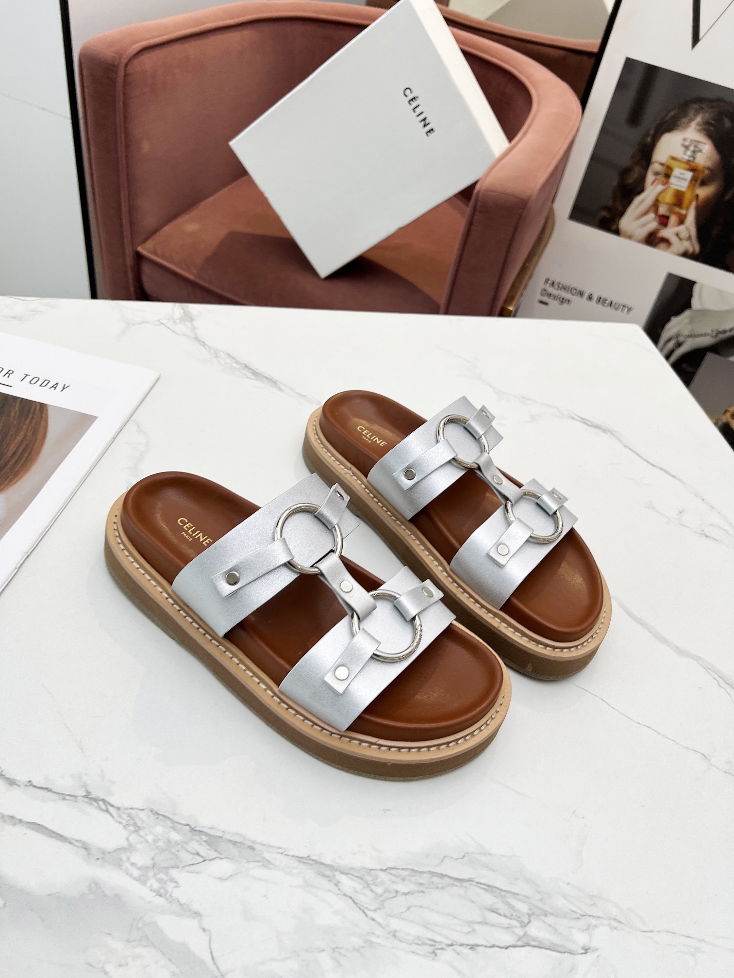 Women Top Quality C*eline shoes
