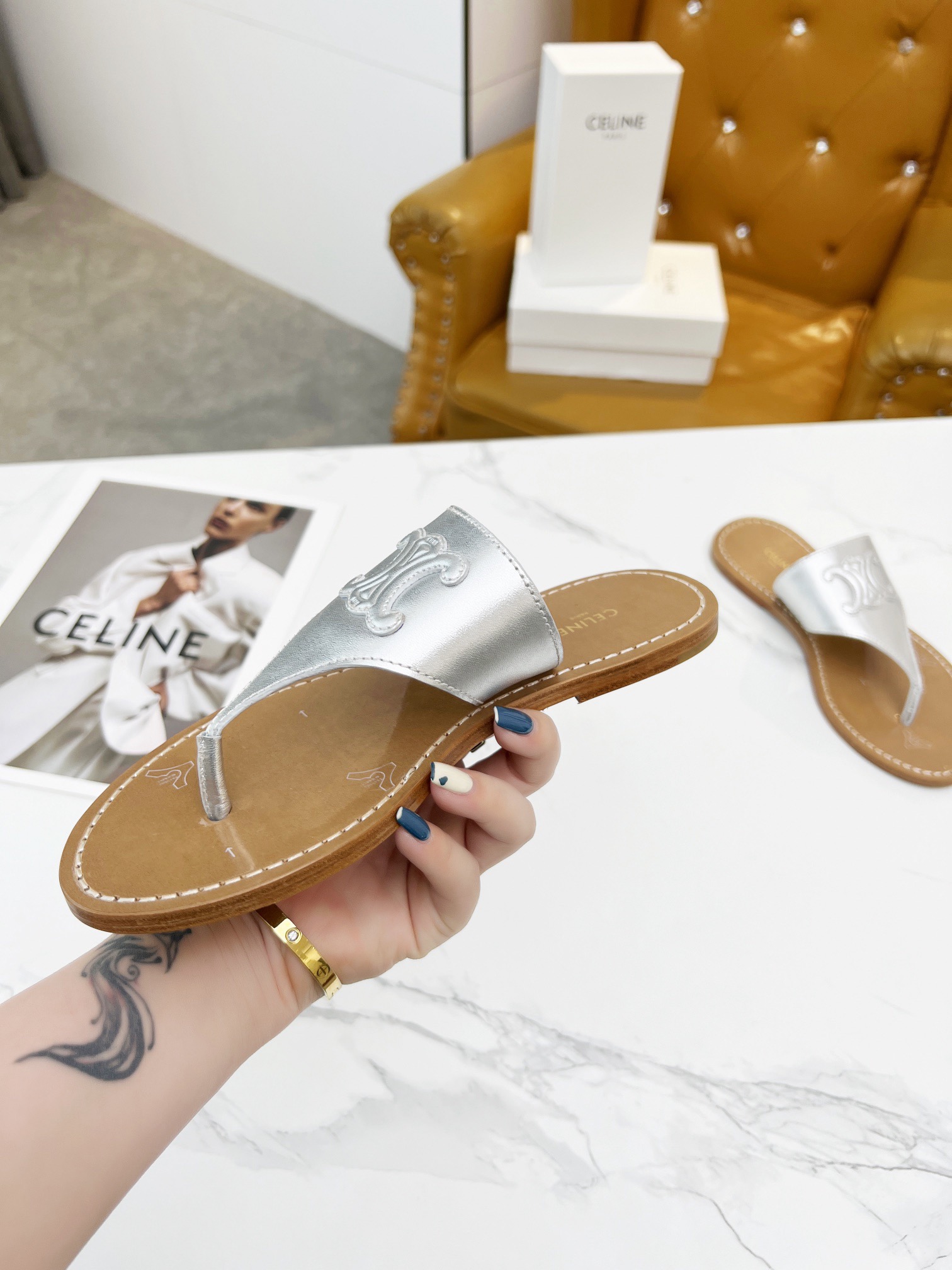 Women Top Quality C*eline shoes