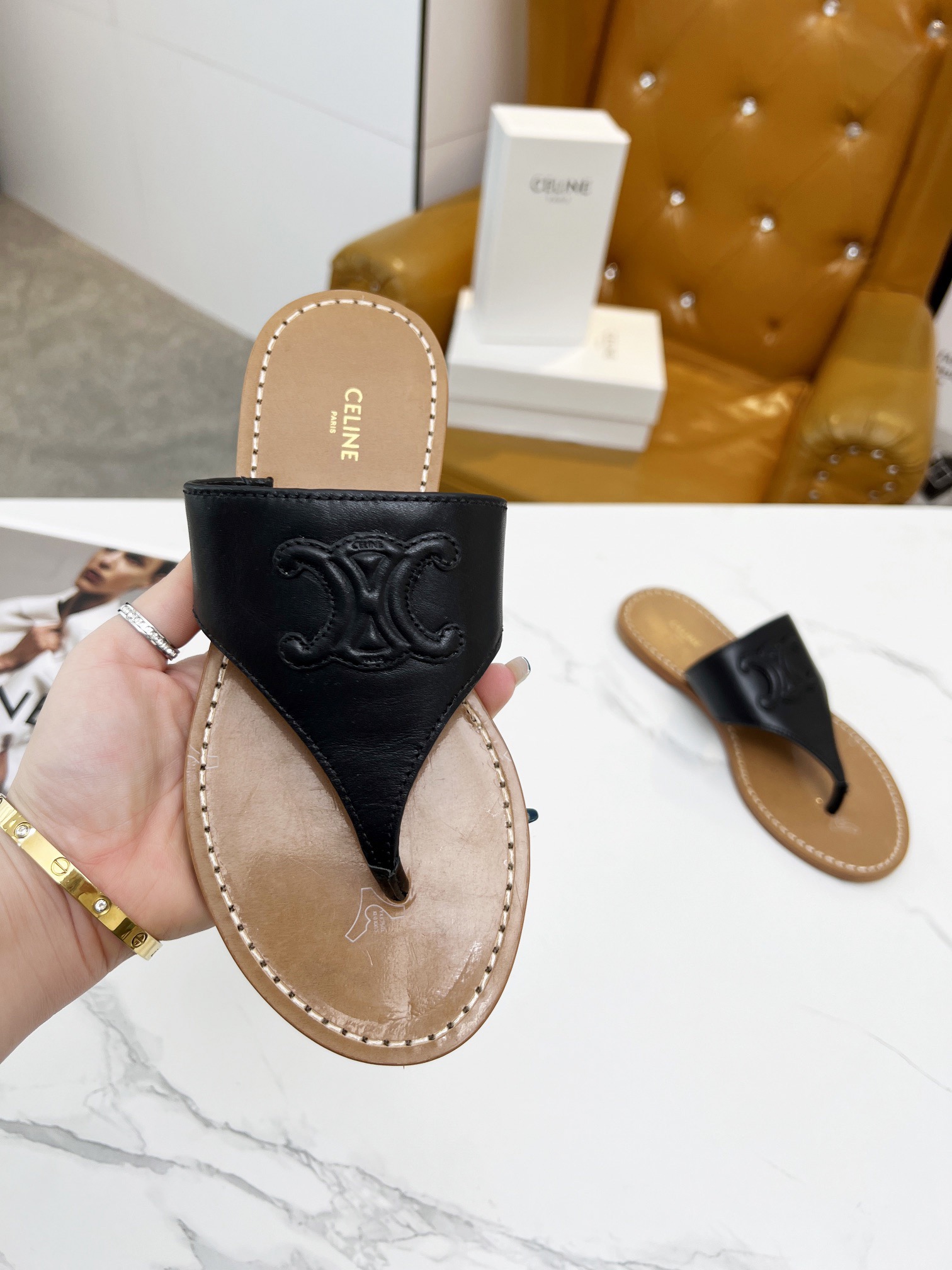 Women Top Quality C*eline shoes