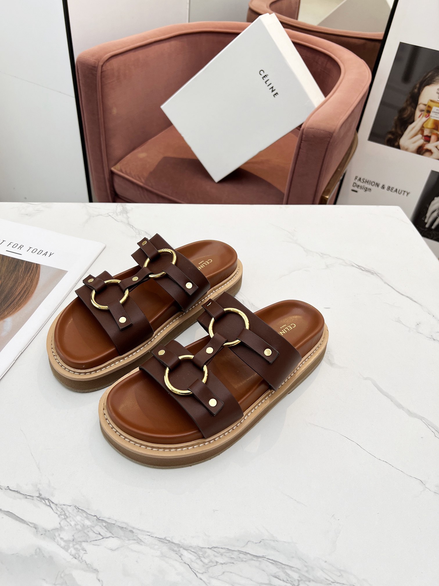 Women Top Quality C*eline shoes