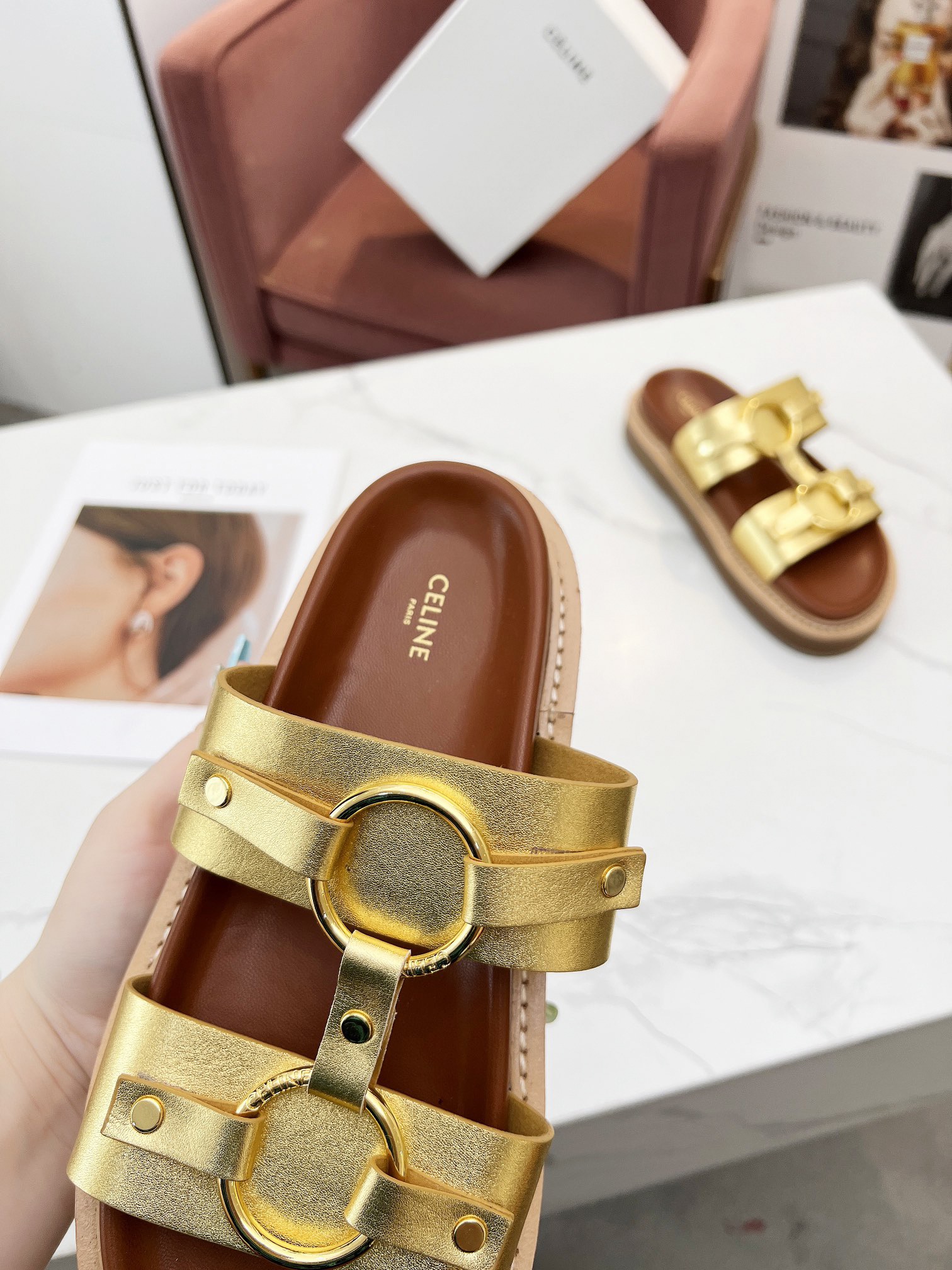 Women Top Quality C*eline shoes