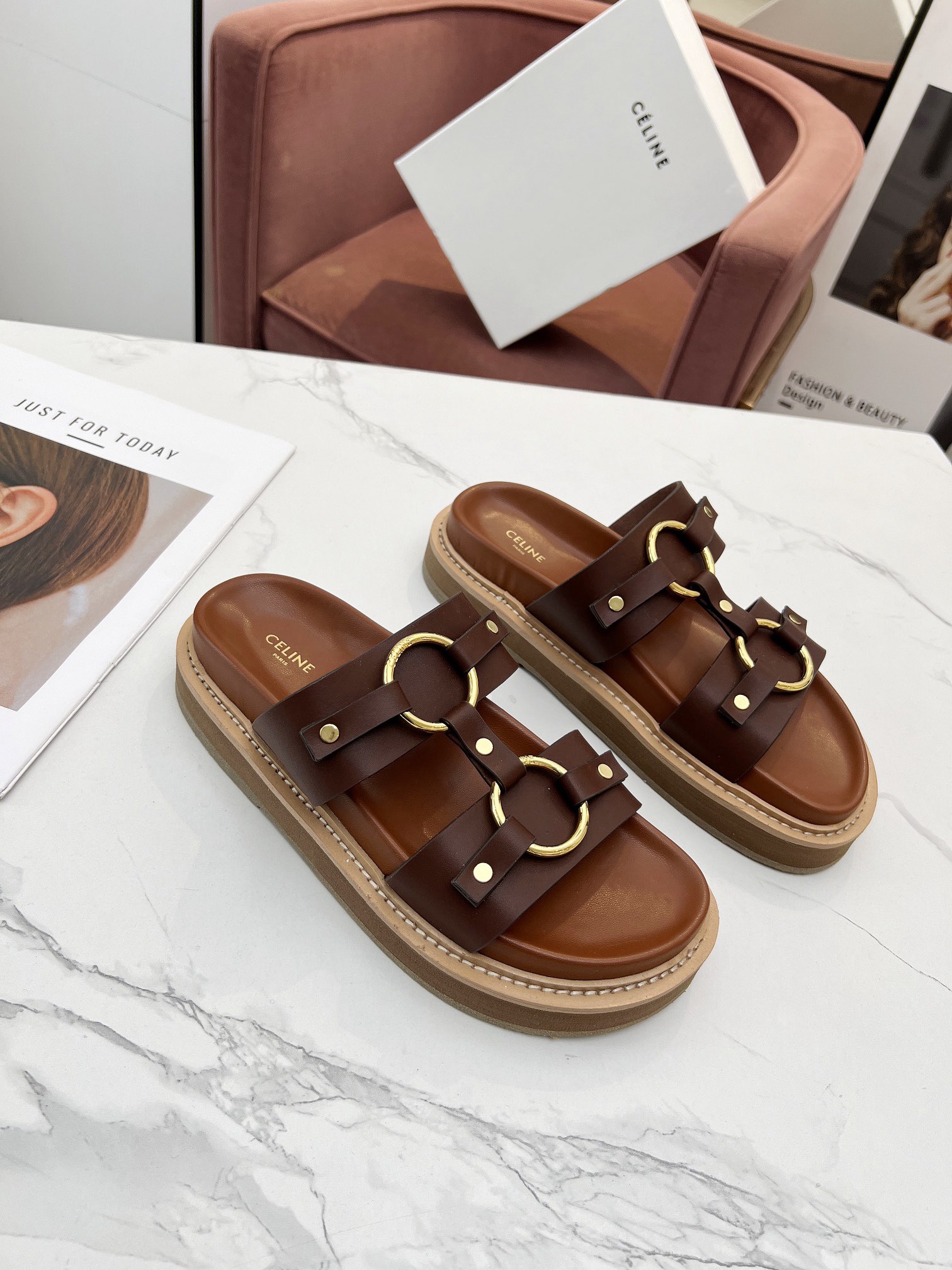 Women Top Quality C*eline shoes