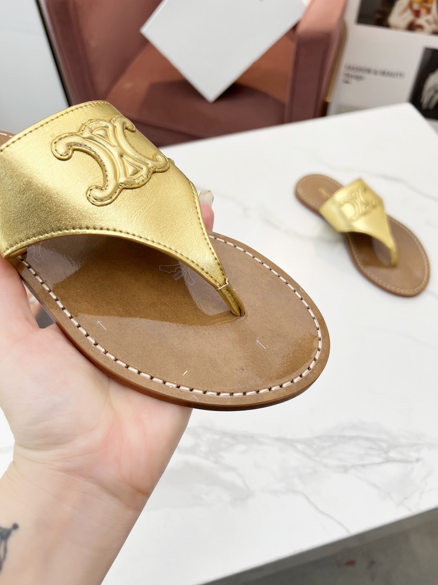 Women Top Quality C*eline shoes