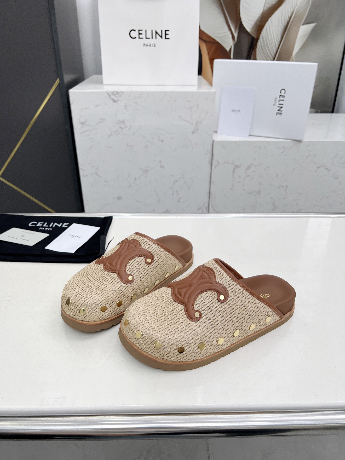 Women Top Quality C*eline shoes