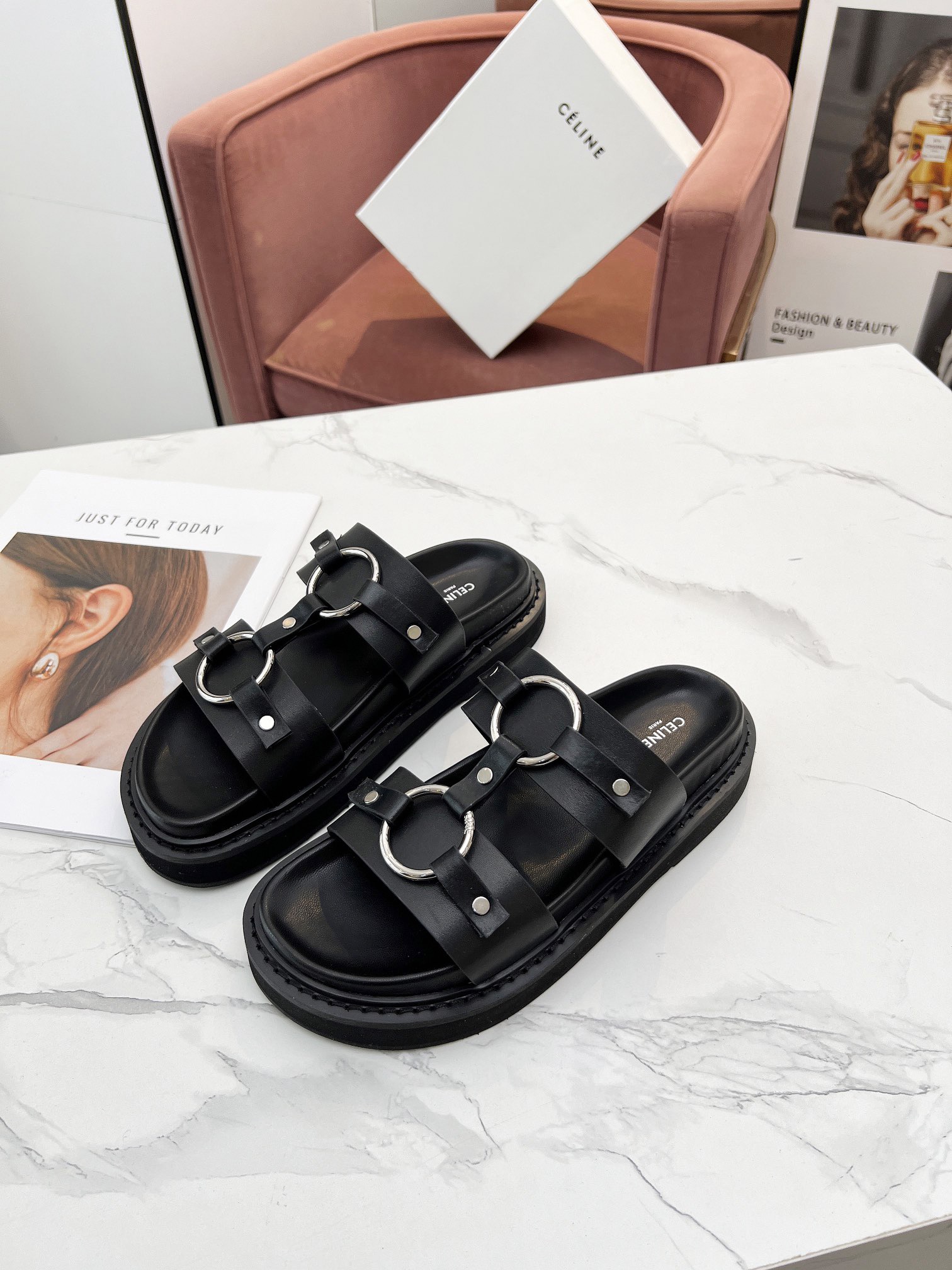 Women Top Quality C*eline shoes