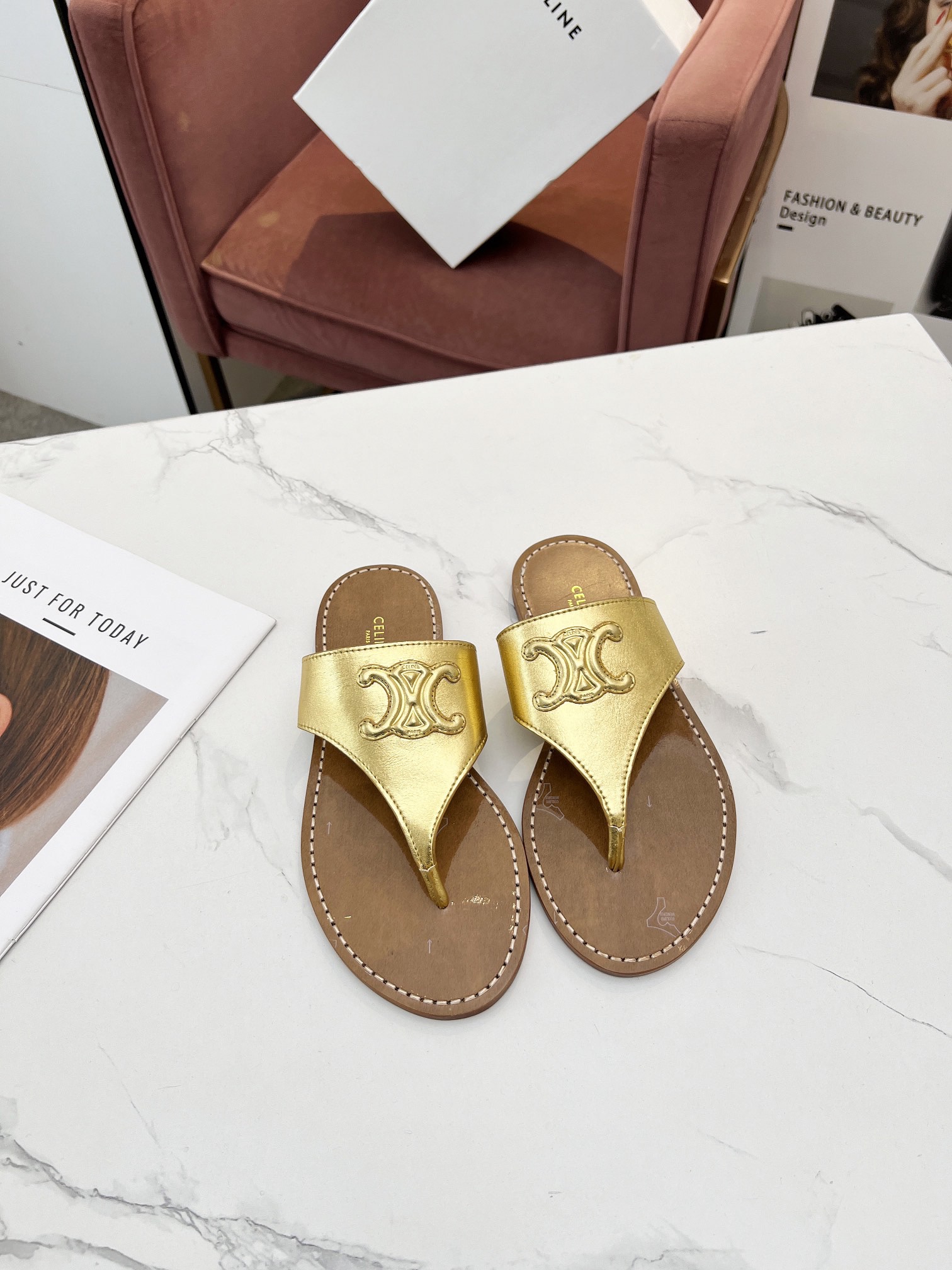 Women Top Quality C*eline shoes