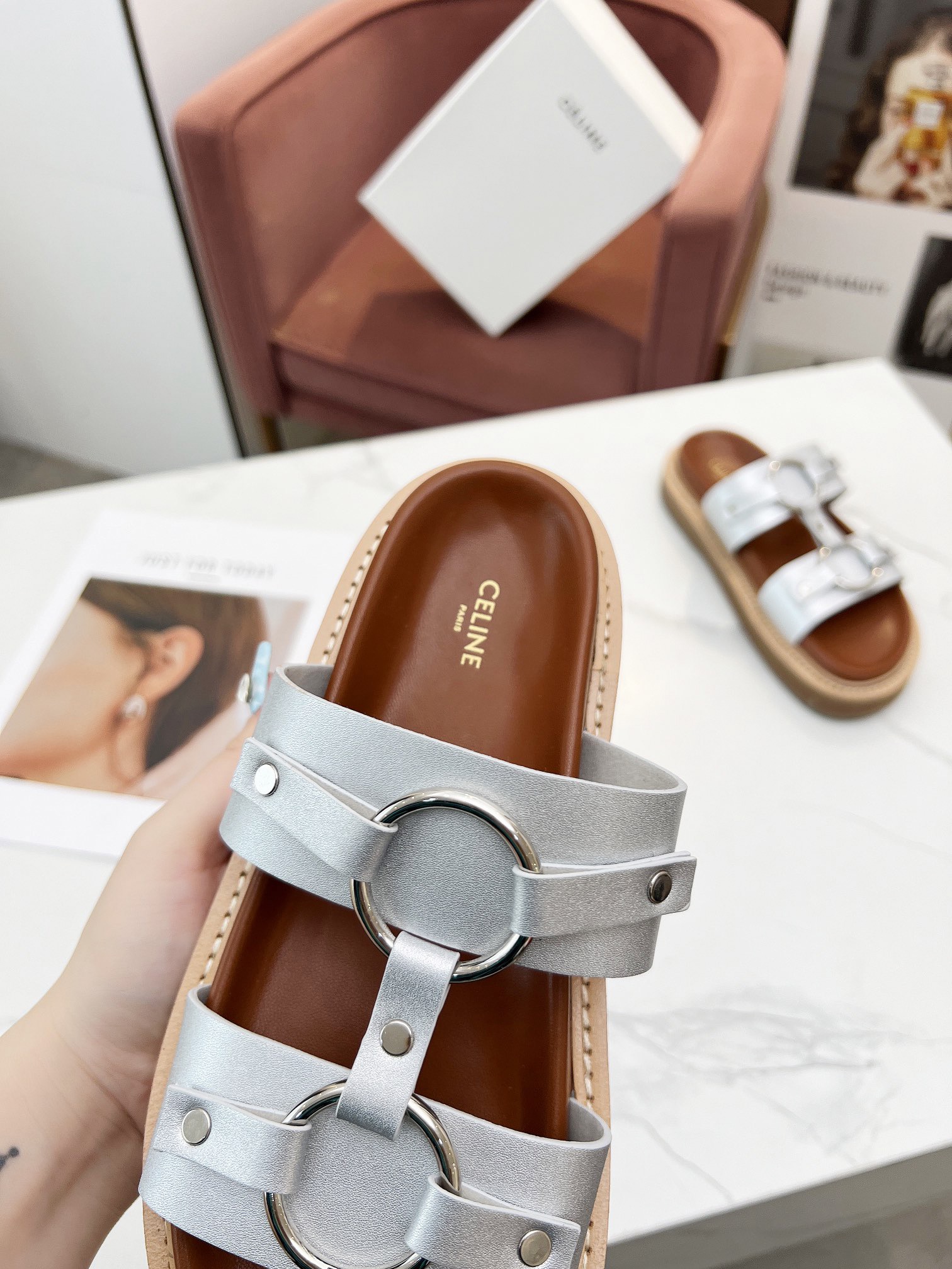 Women Top Quality C*eline shoes