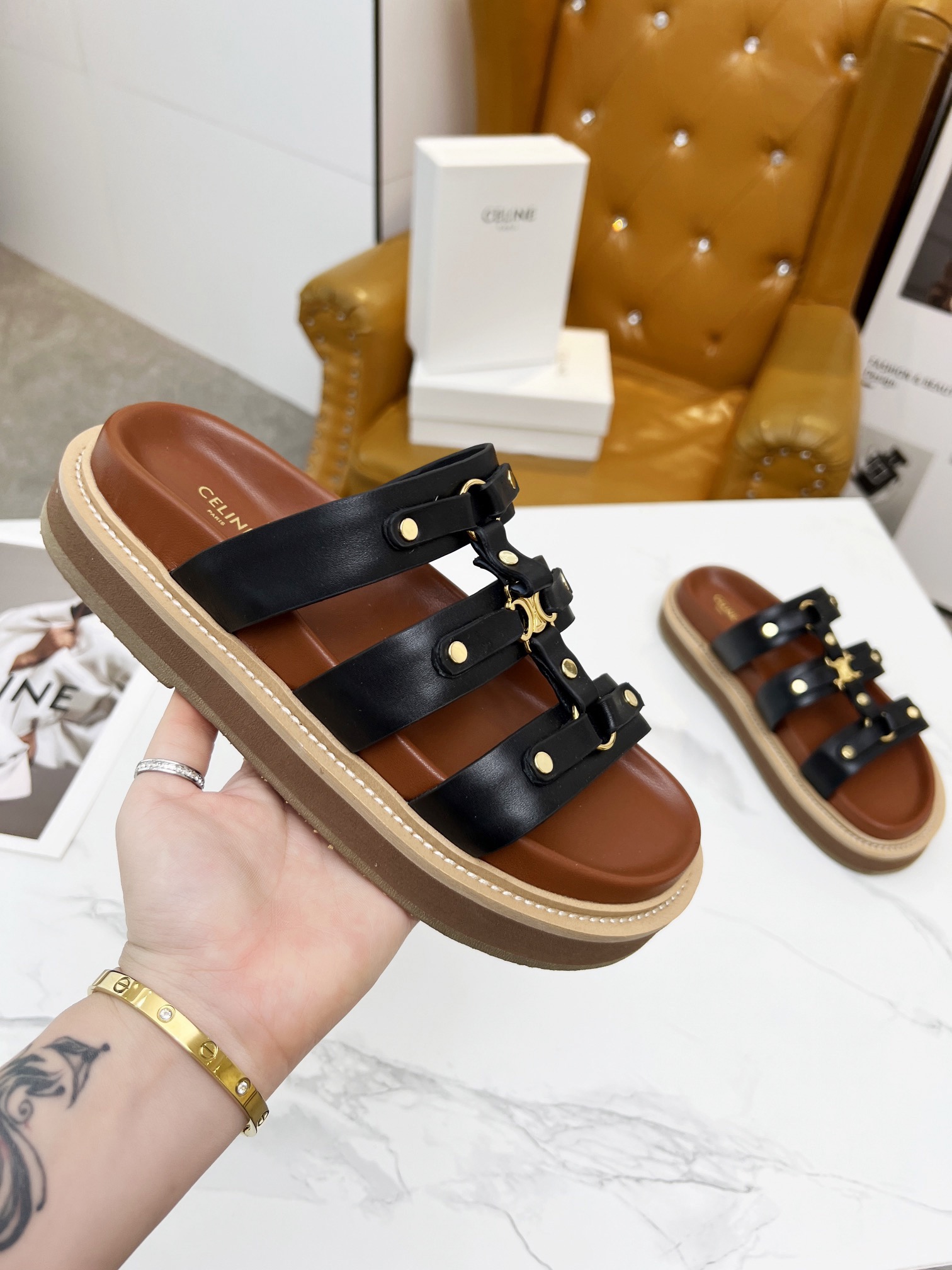 Women Top Quality C*eline shoes