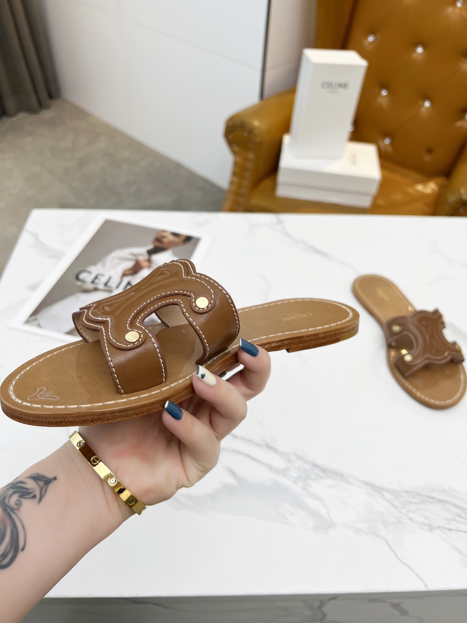 Women Top Quality C*eline shoes
