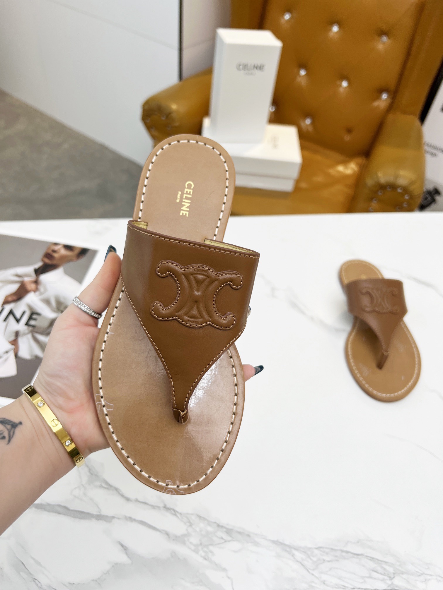 Women Top Quality C*eline shoes