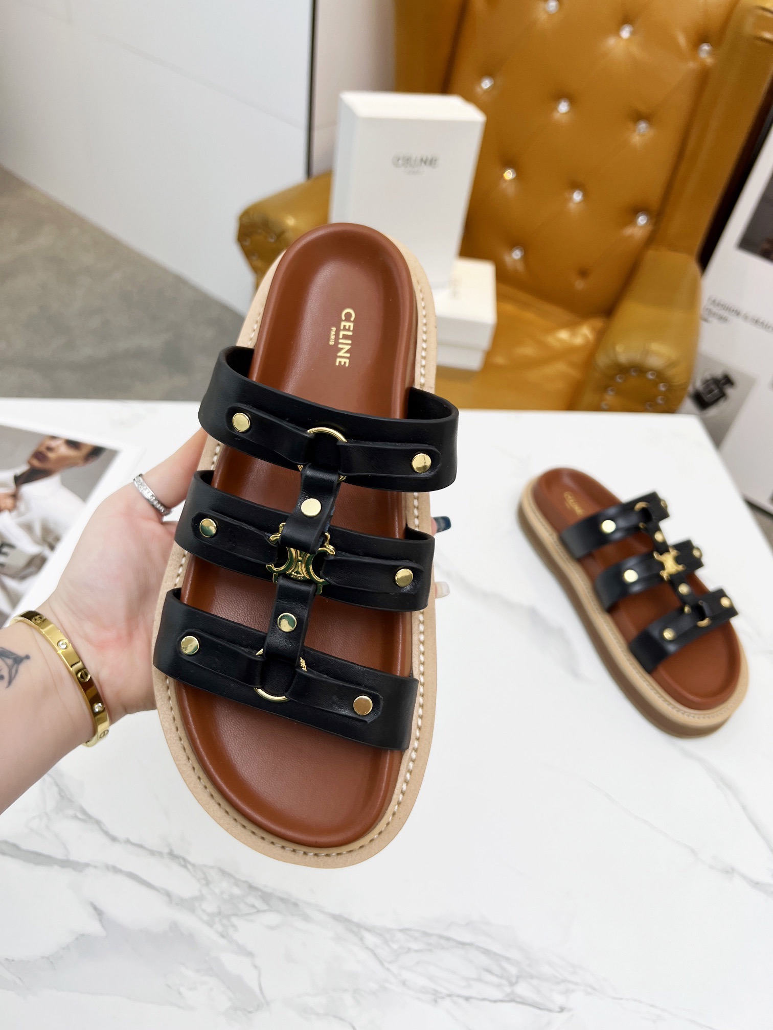 Women Top Quality C*eline shoes