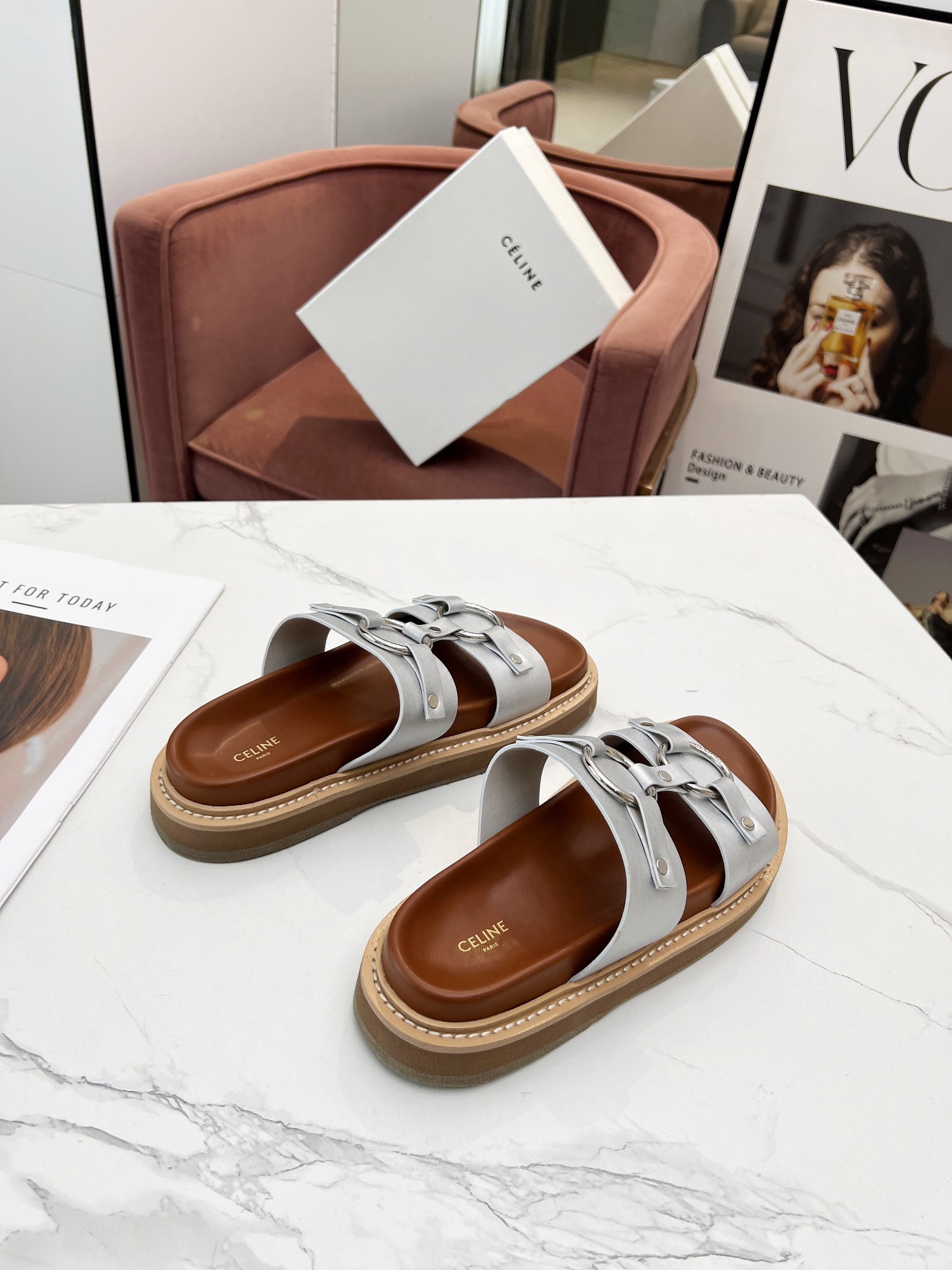 Women Top Quality C*eline shoes