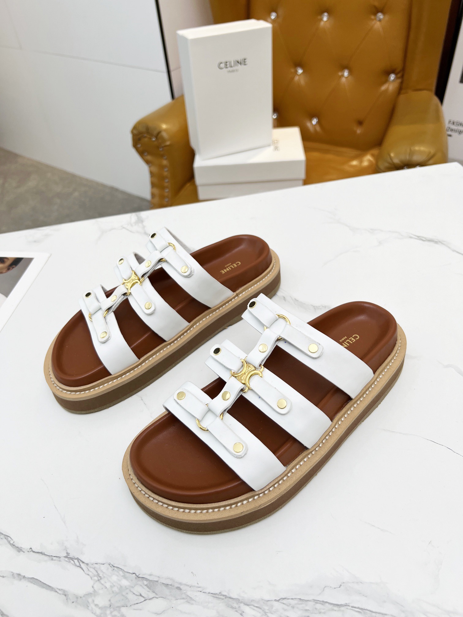 Women Top Quality C*eline shoes
