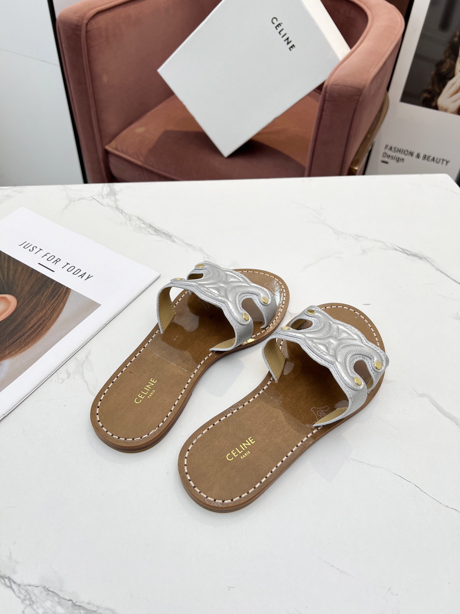 Women Top Quality C*eline shoes