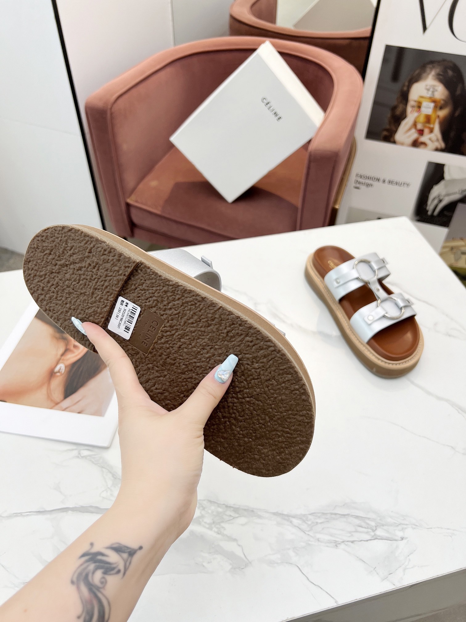 Women Top Quality C*eline shoes