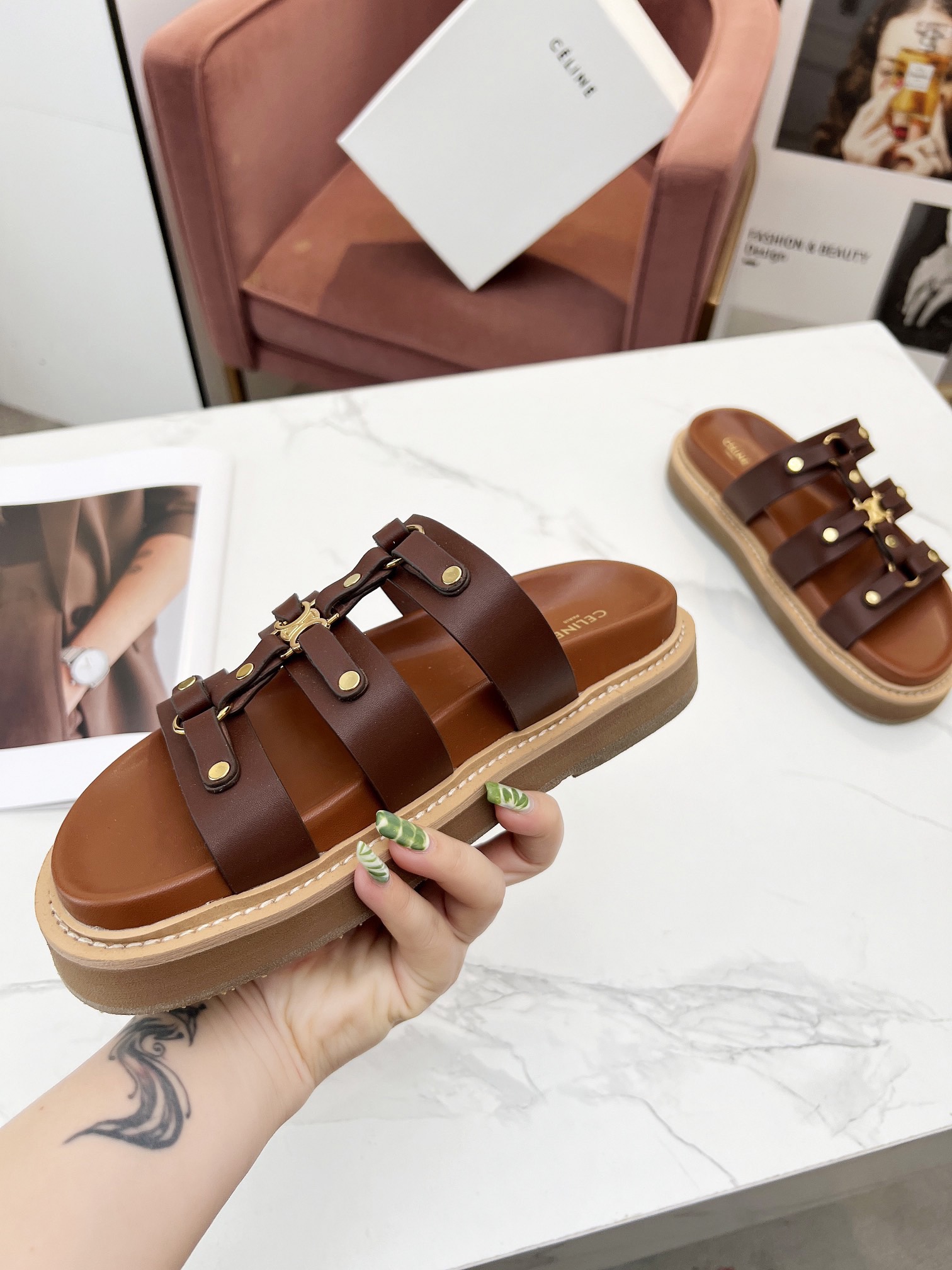 Women Top Quality C*eline shoes