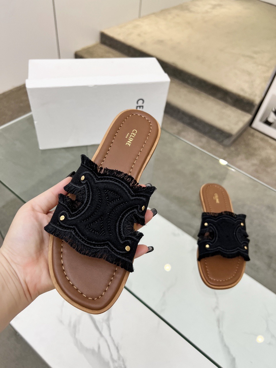 Women Top Quality C*eline shoes