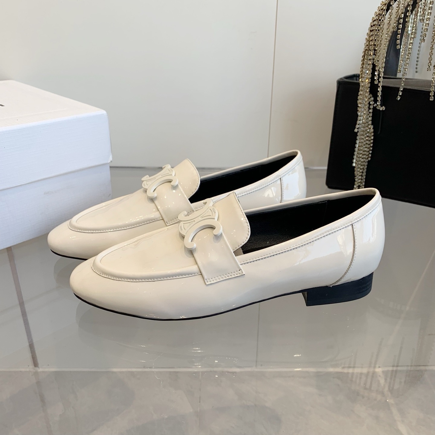 Women Top Quality C*eline shoes
