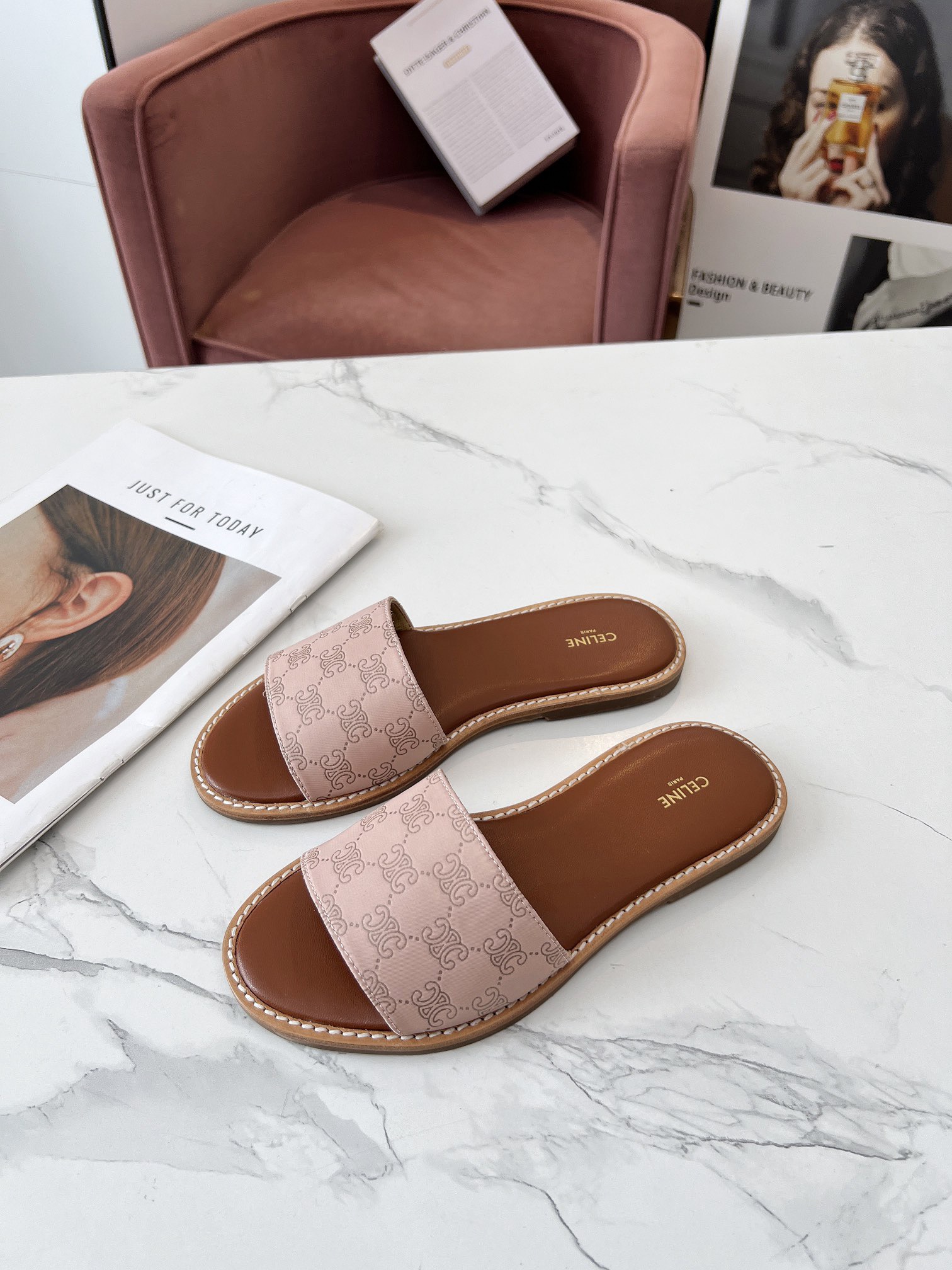 Women Top Quality C*eline shoes