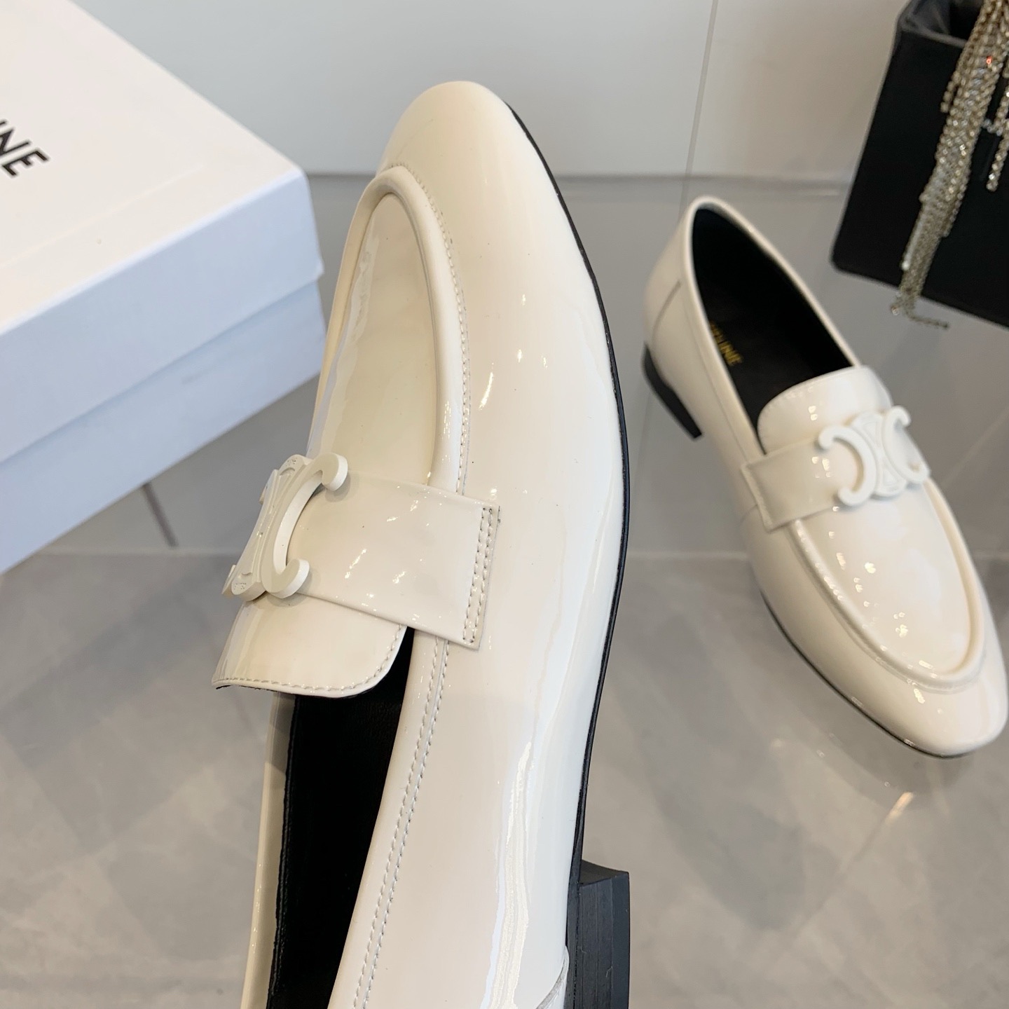 Women Top Quality C*eline shoes