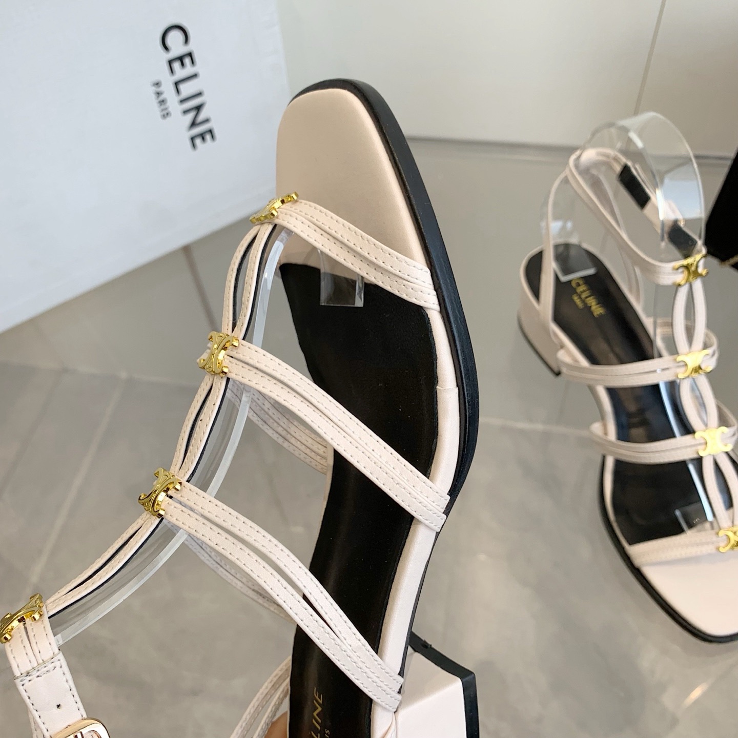 Women Top Quality C*eline shoes