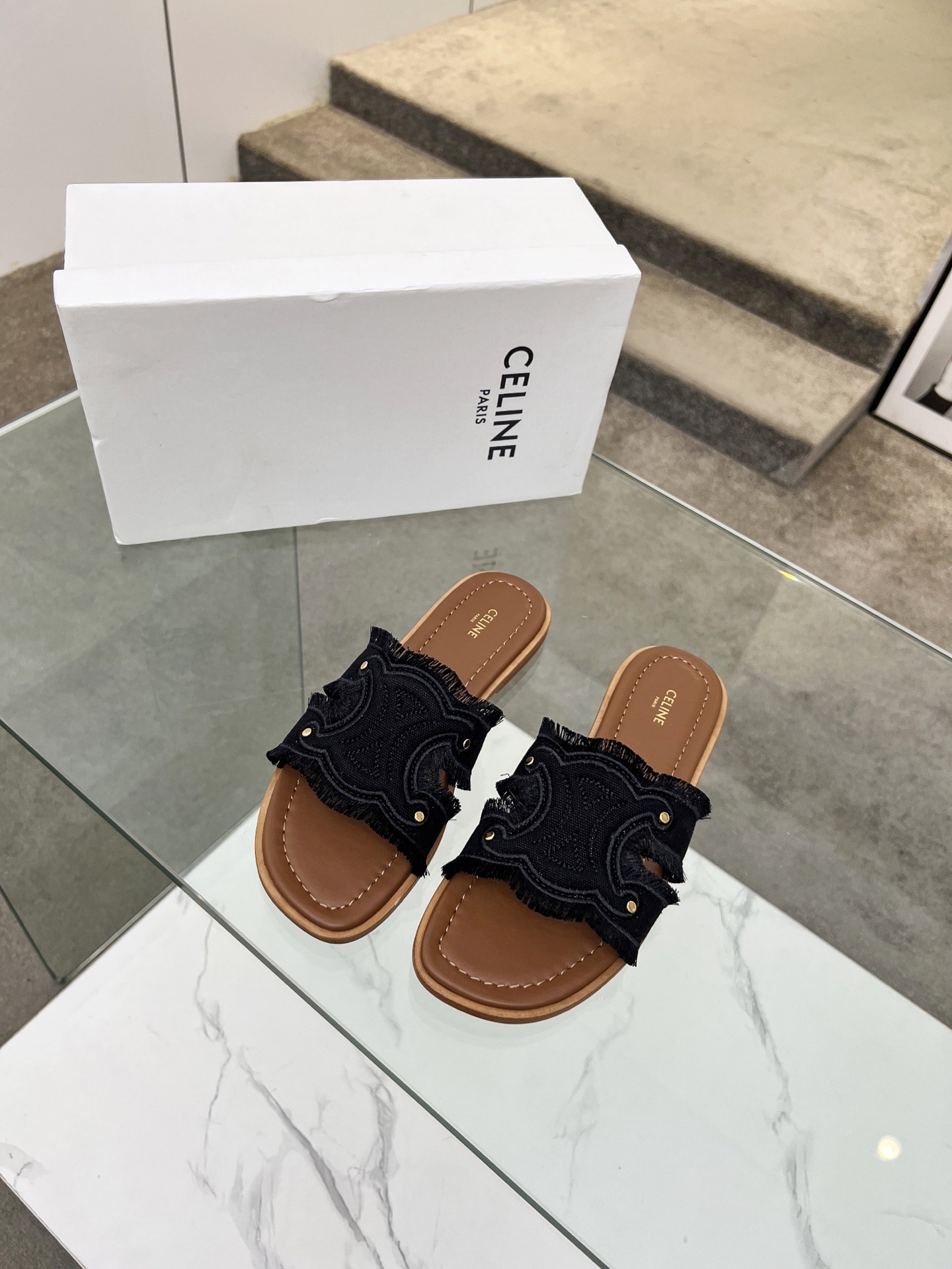 Women Top Quality C*eline shoes