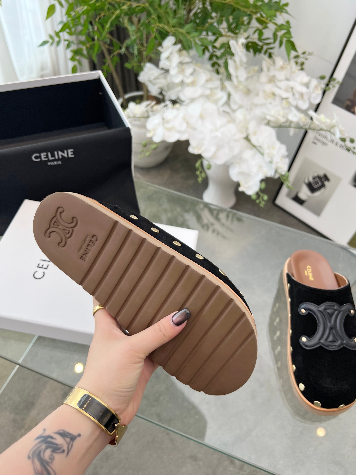 Women Top Quality C*eline shoes