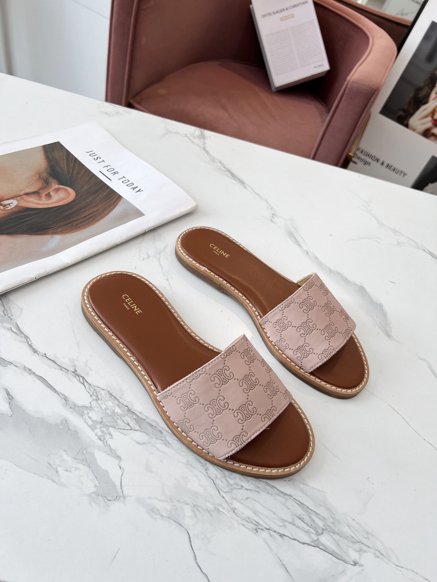 Women Top Quality C*eline shoes