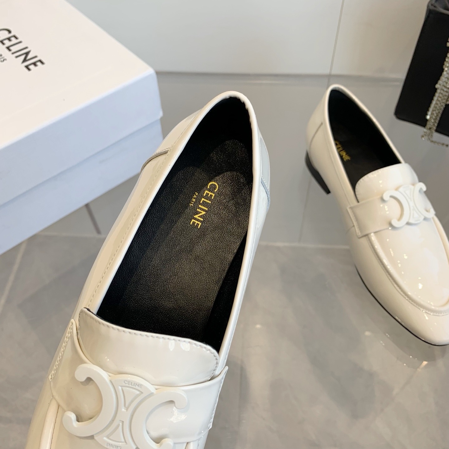 Women Top Quality C*eline shoes
