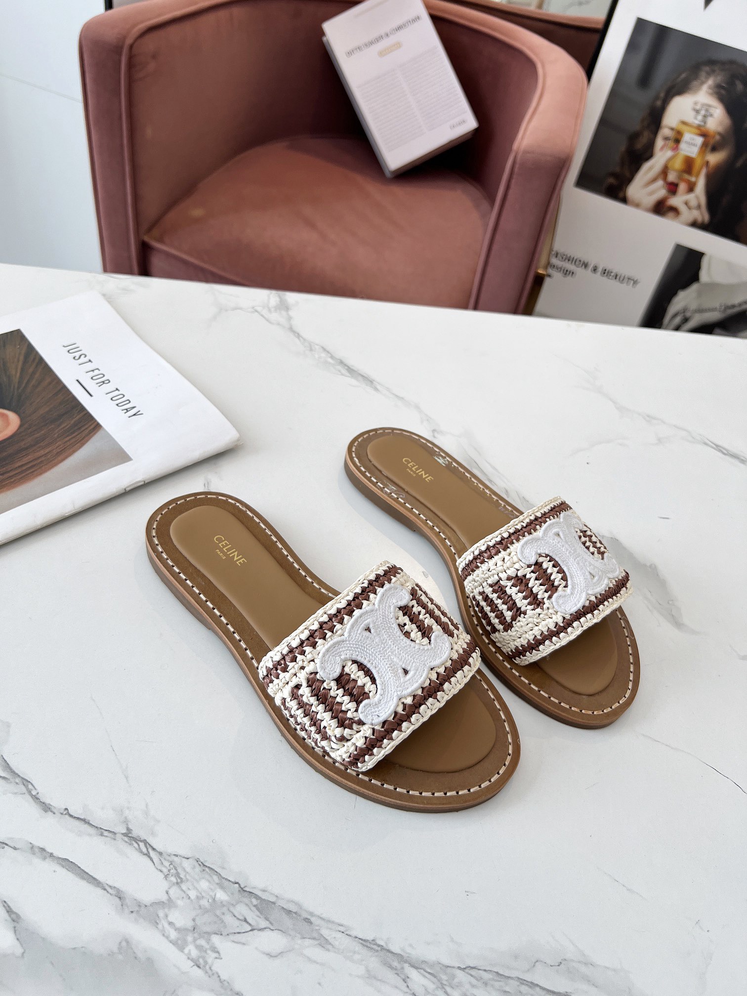 Women Top Quality C*eline shoes
