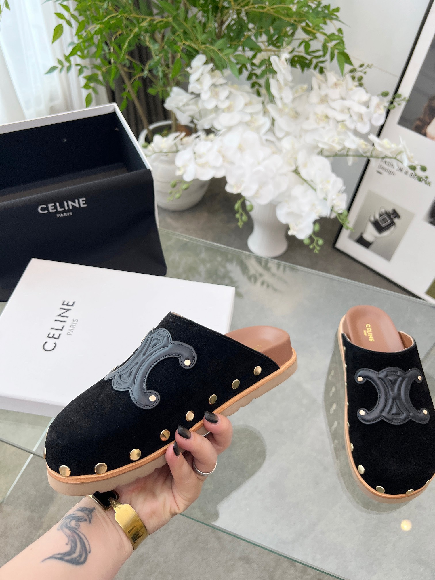 Women Top Quality C*eline shoes