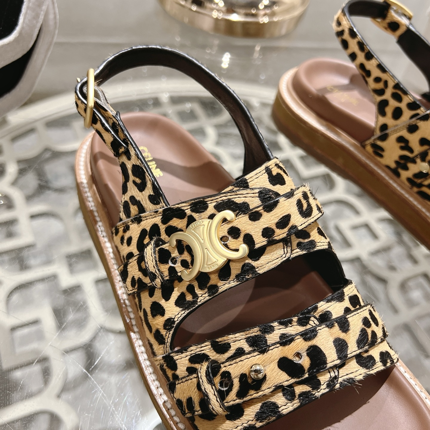 Women Top Quality C*eline shoes