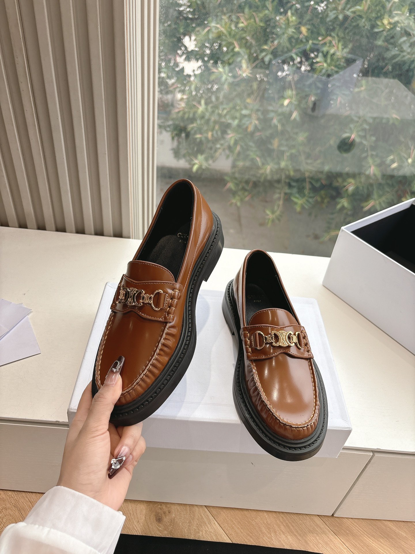 Women Top Quality C*eline shoes
