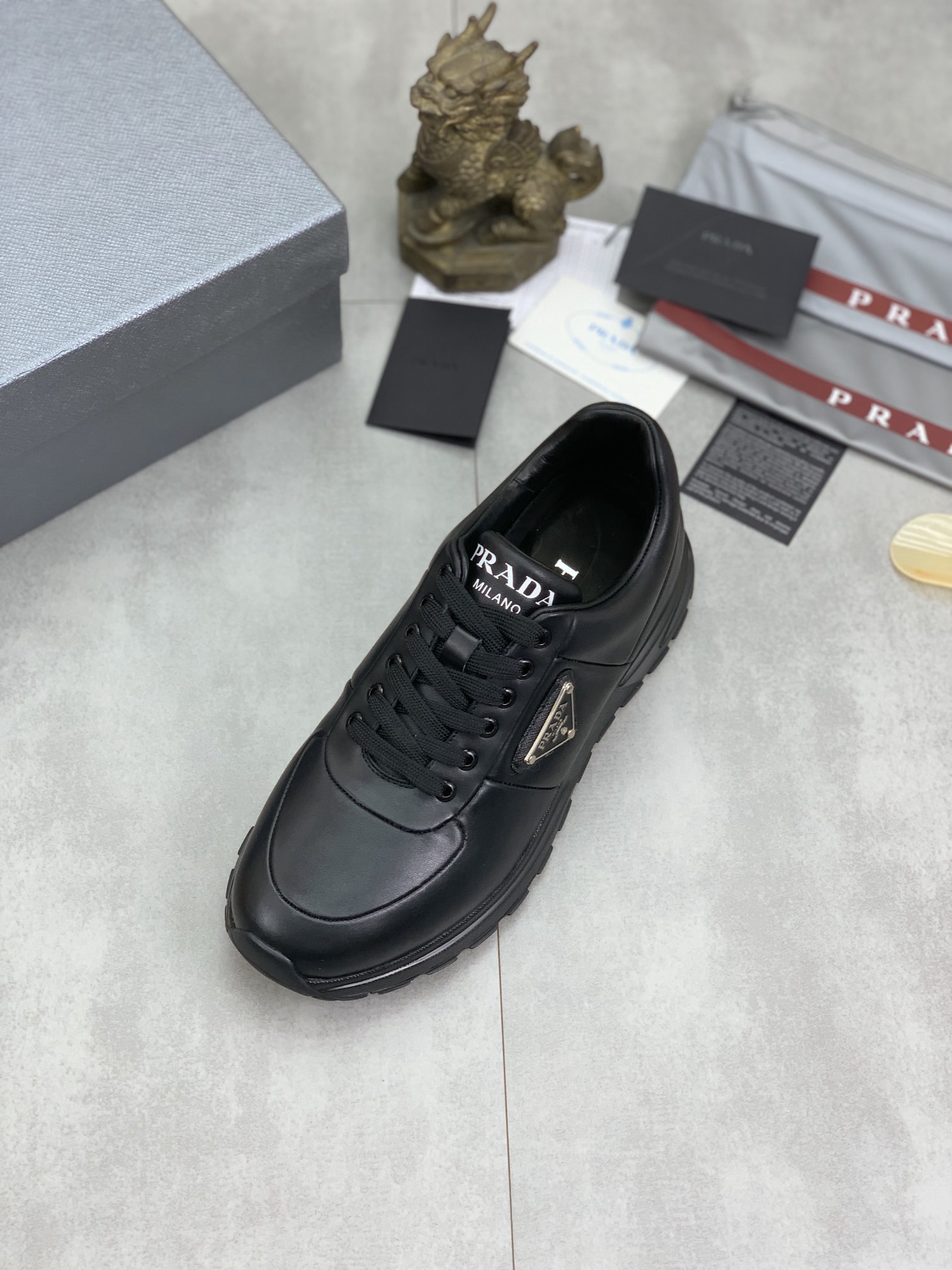 Women Men Top Quality P*rada shoes