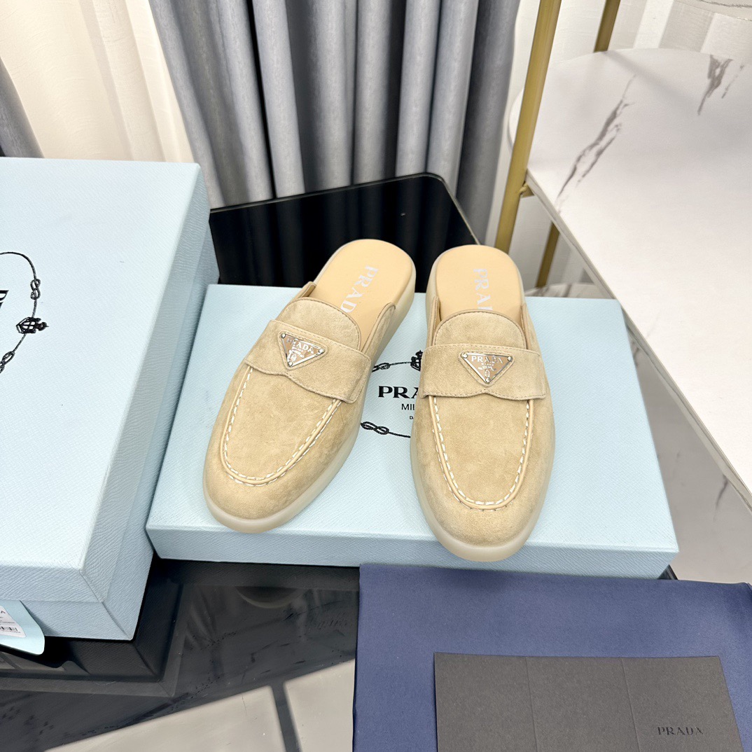 Women Top Quality P*rada shoes