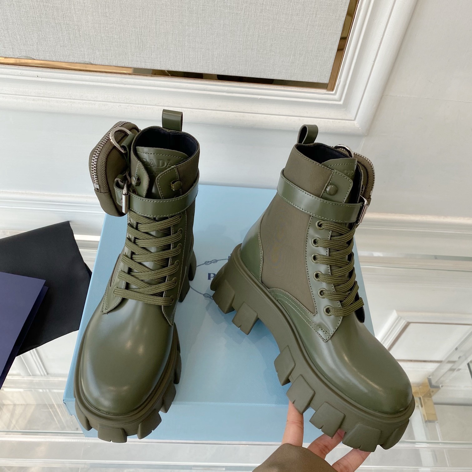 Women Men Top Quality P*rada shoes