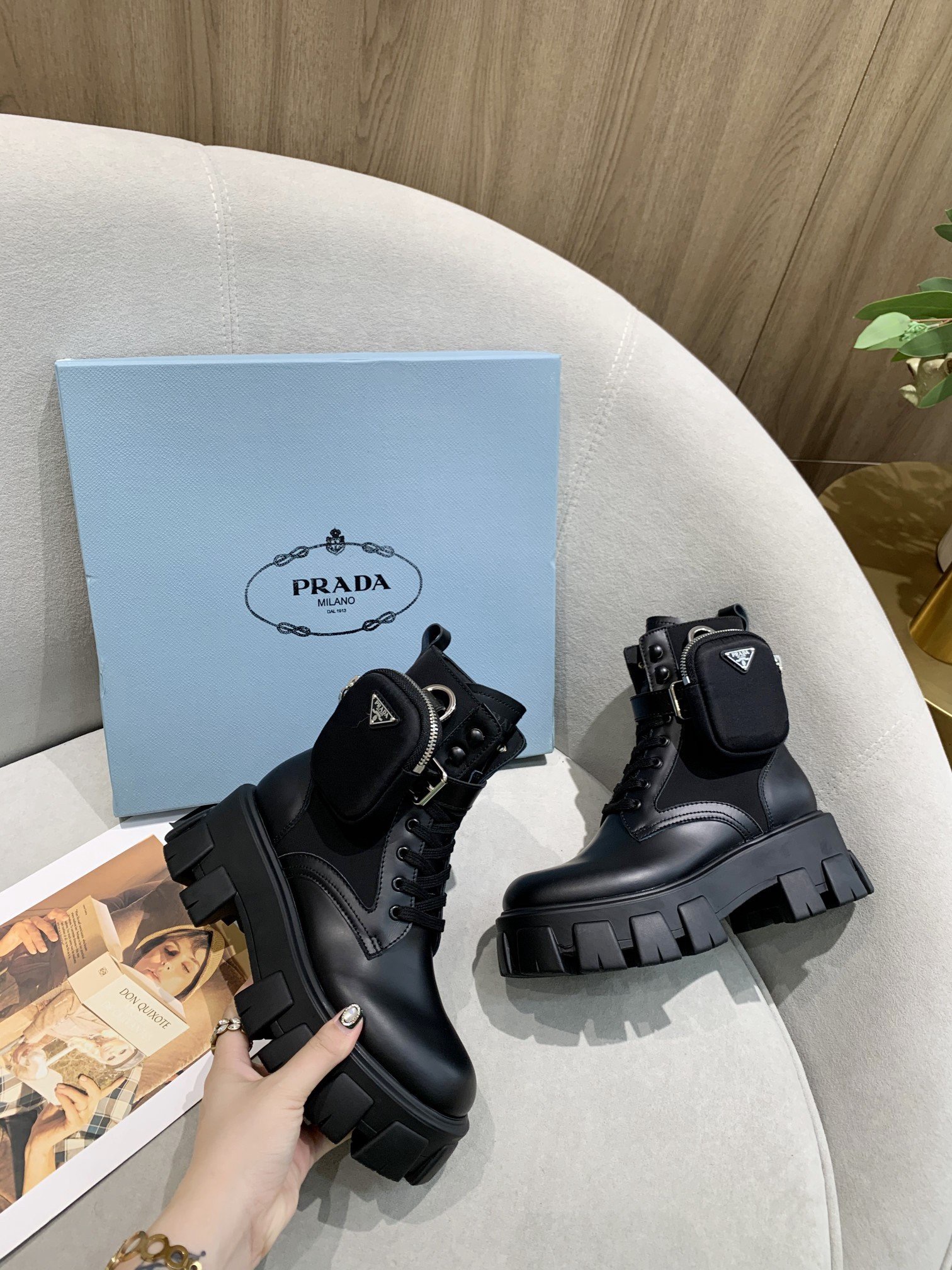 Women Men Top Quality P*rada shoes