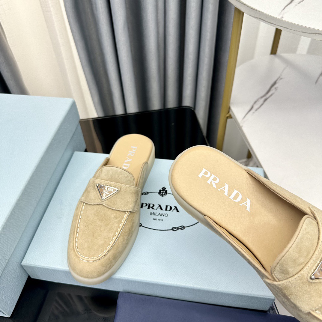 Women Top Quality P*rada shoes