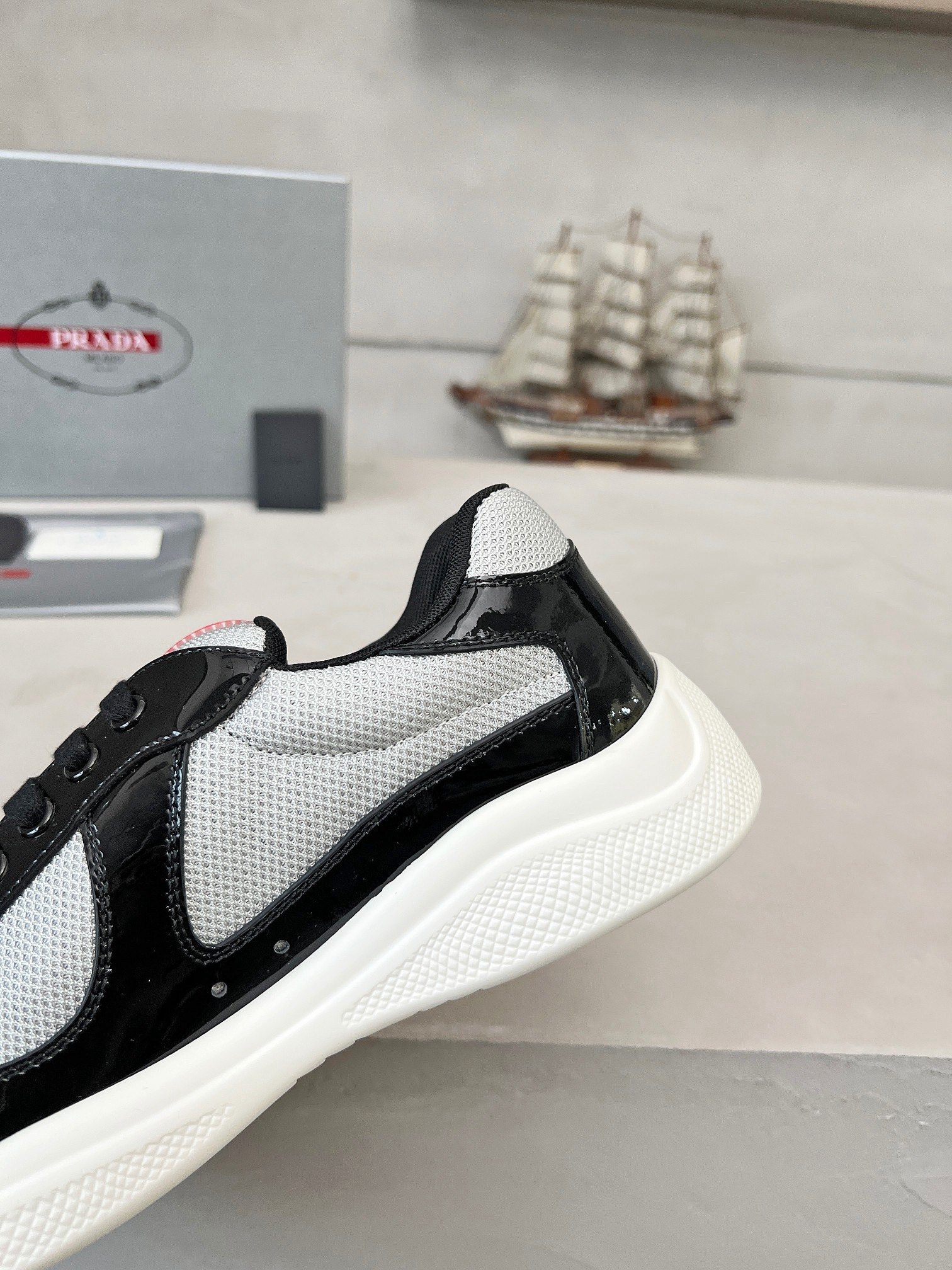 Women Men Top Quality P*rada shoes