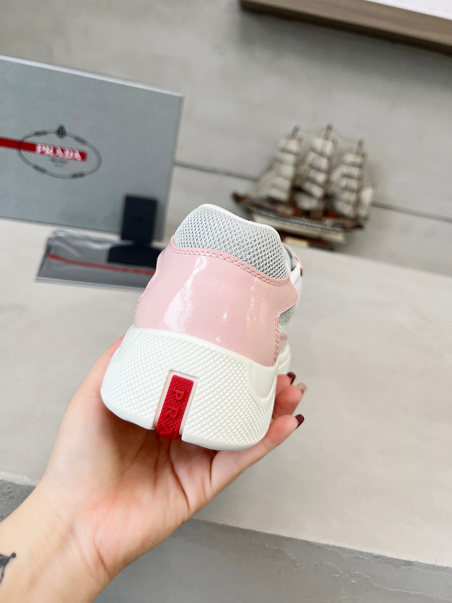 Women Men Top Quality P*rada shoes